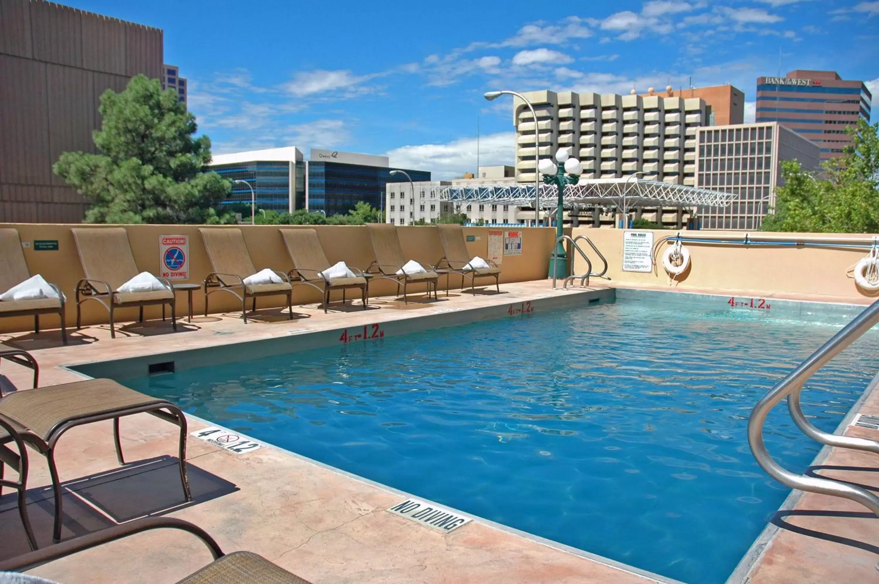 Pool view, Swimming Pool in DoubleTree by Hilton Hotel Albuquerque