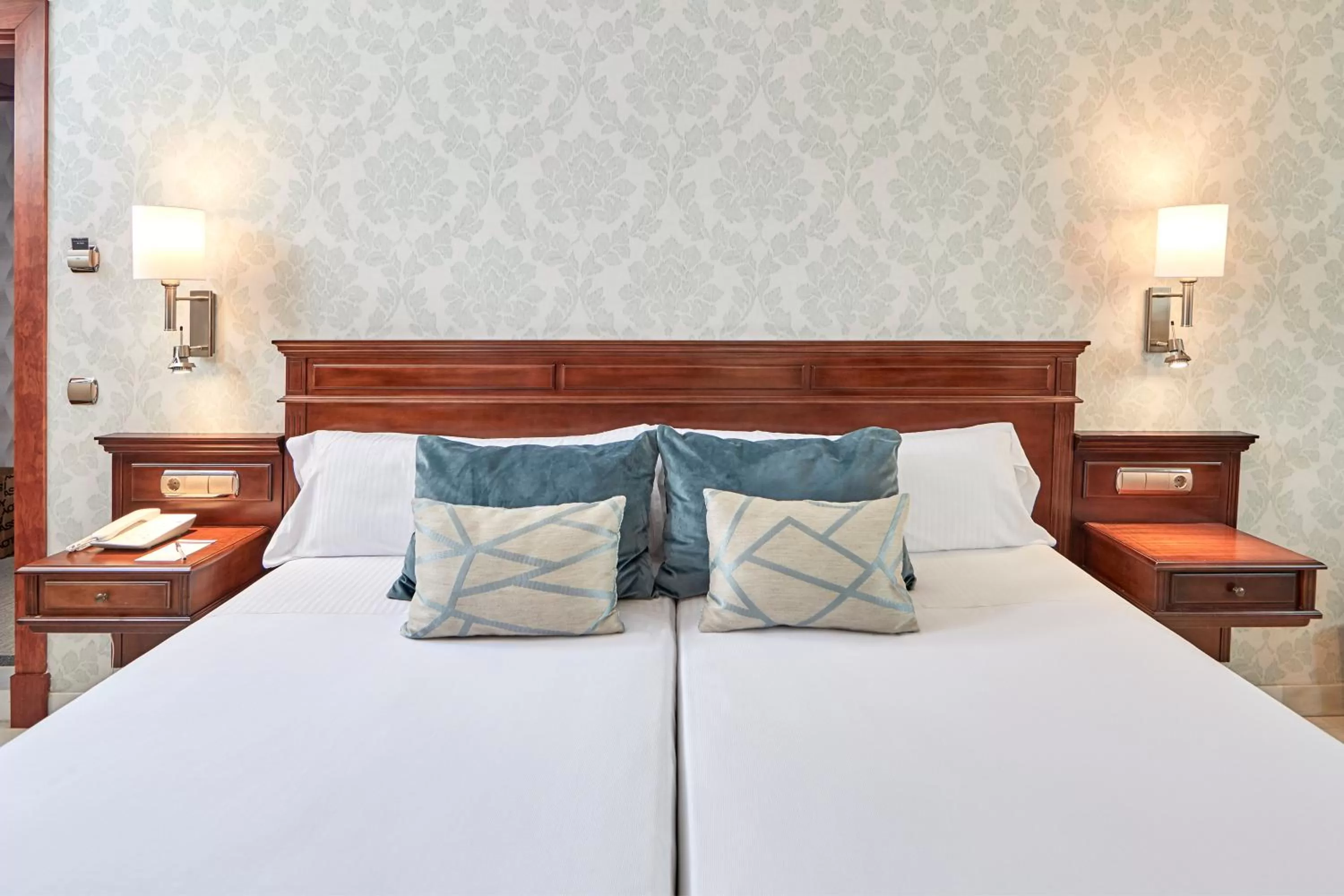 Bedroom, Bed in Bordoy Continental Palma