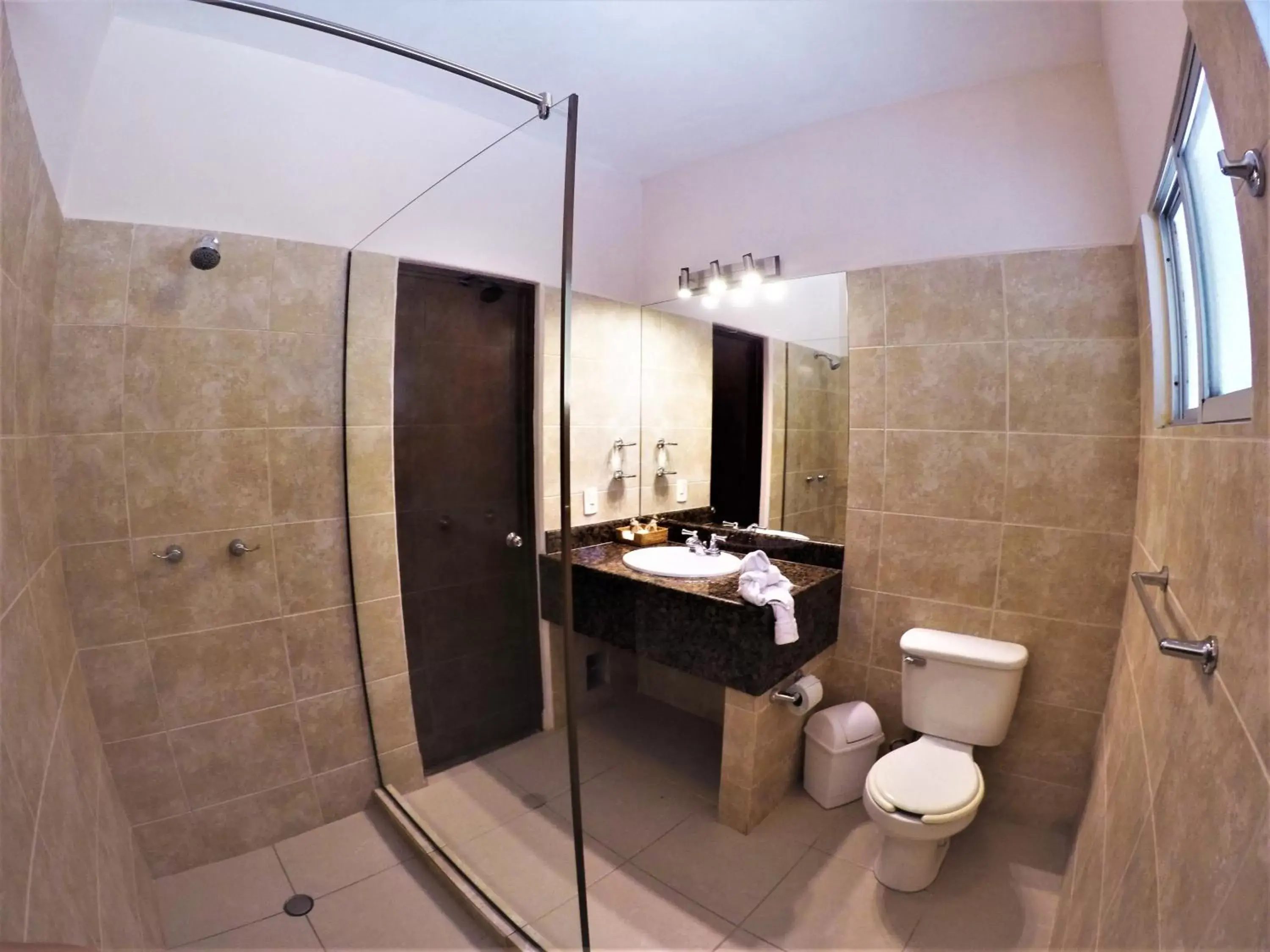 Bathroom in Hotel LunaSol
