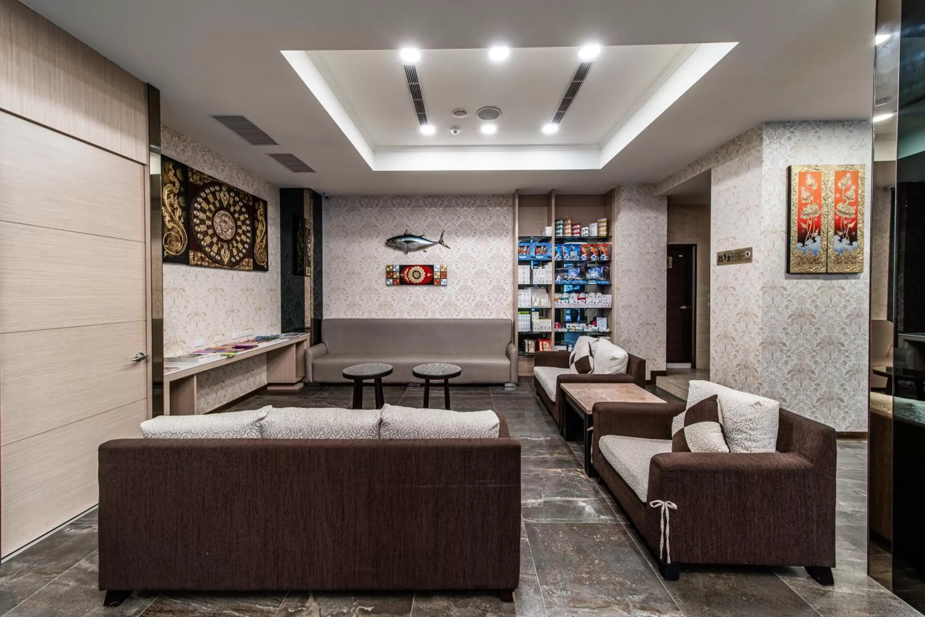 Communal lounge/ TV room, Lobby/Reception in Fish Hotel - Yancheng