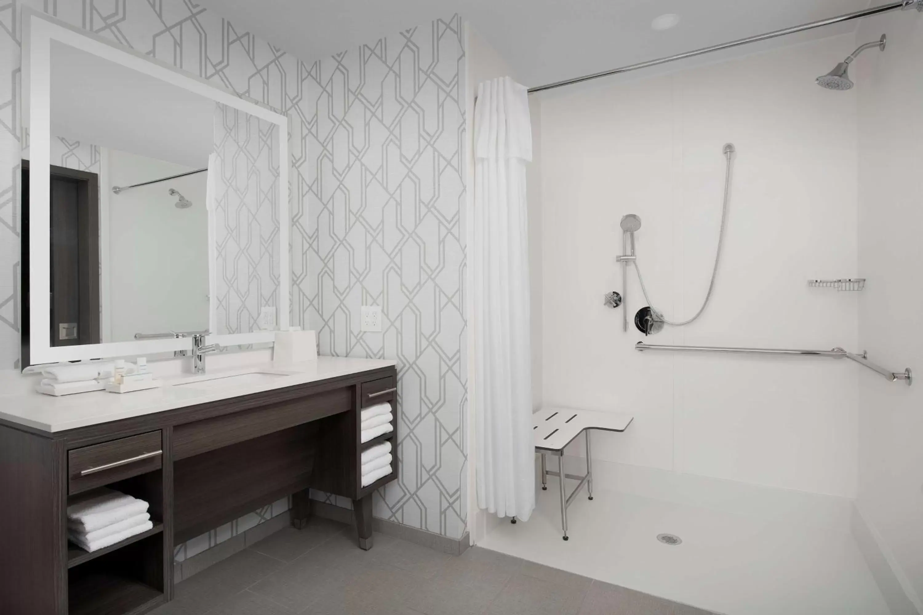 Bathroom in Home2 Suites By Hilton Denver Northfield