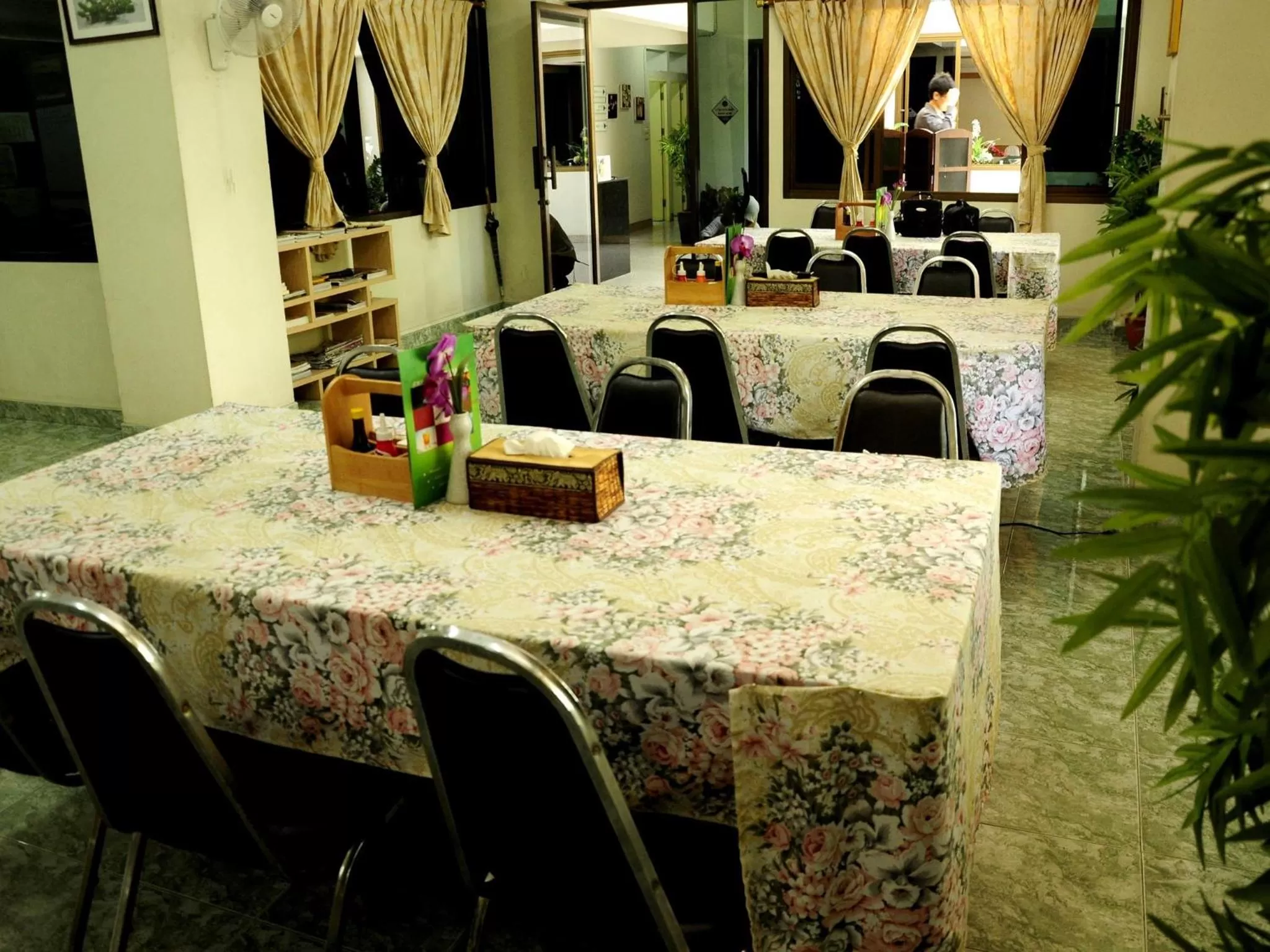 Dining area in P Park Residence Charansanitwong