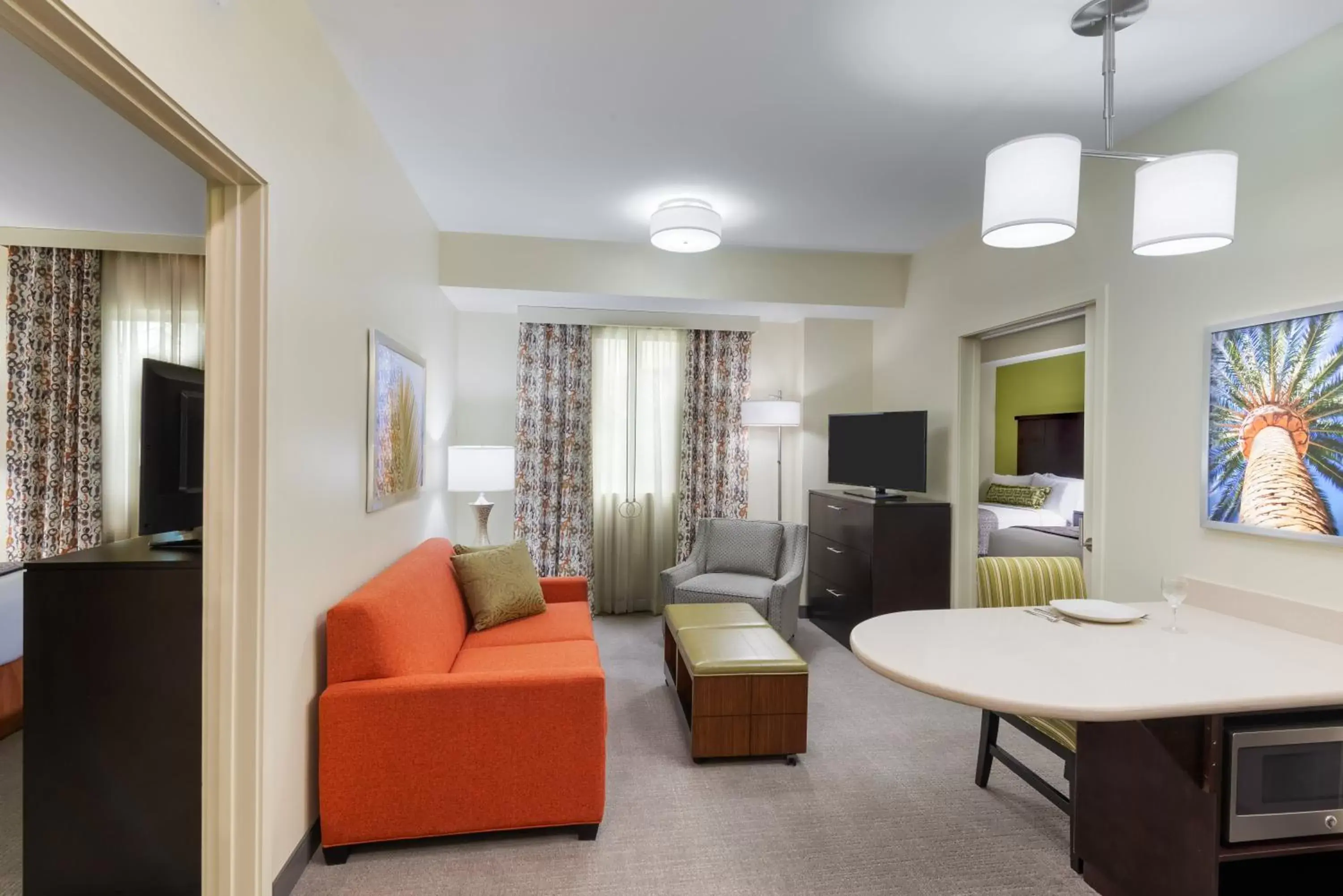 Photo of the whole room, Seating Area in Staybridge Suites - Miami International Airport, an IHG Hotel