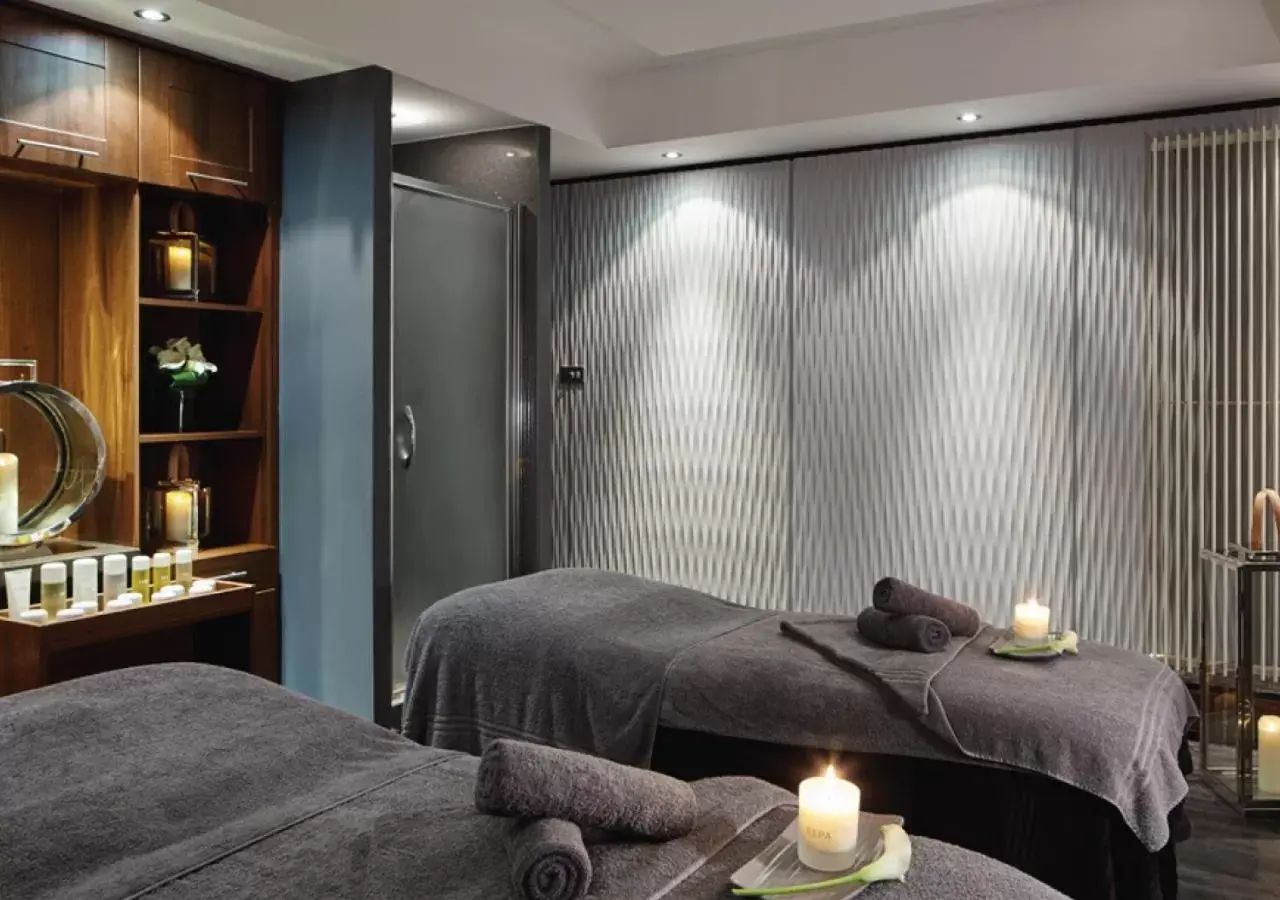 Spa and wellness centre/facilities, Bed in Formby Hall Golf Resort & Spa