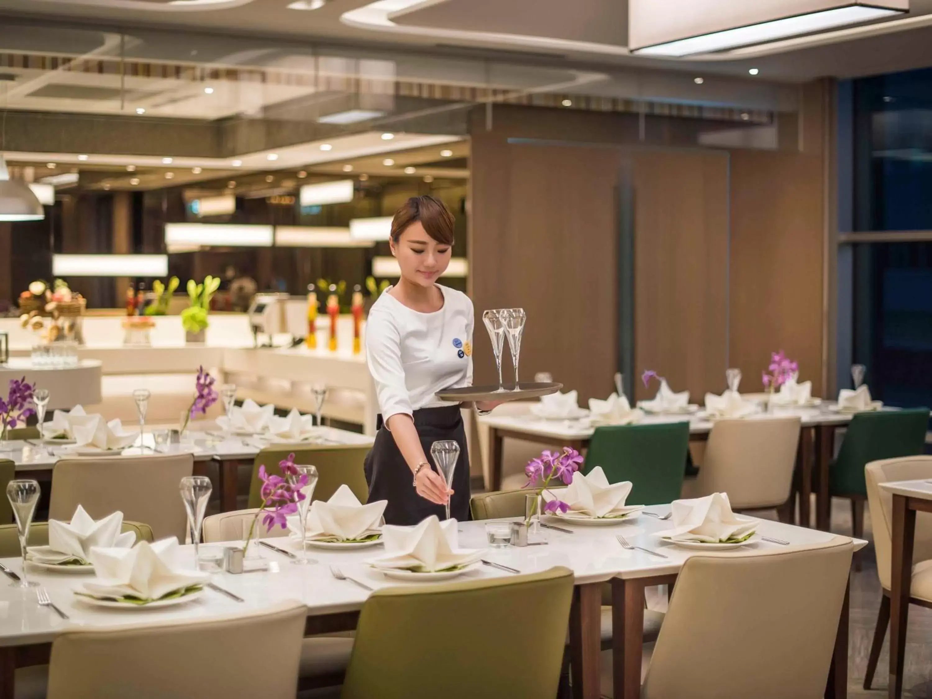 Restaurant/Places to Eat in Novotel Taipei Taoyuan International Airport