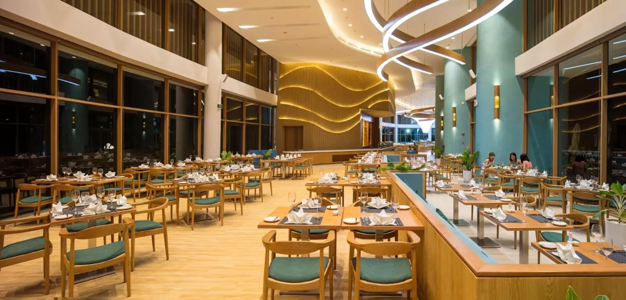 Restaurant/places to eat in FLC Luxury Hotel Quy Nhon Restaurant/places to eat in FLC Luxury Hotel Quy Nhon