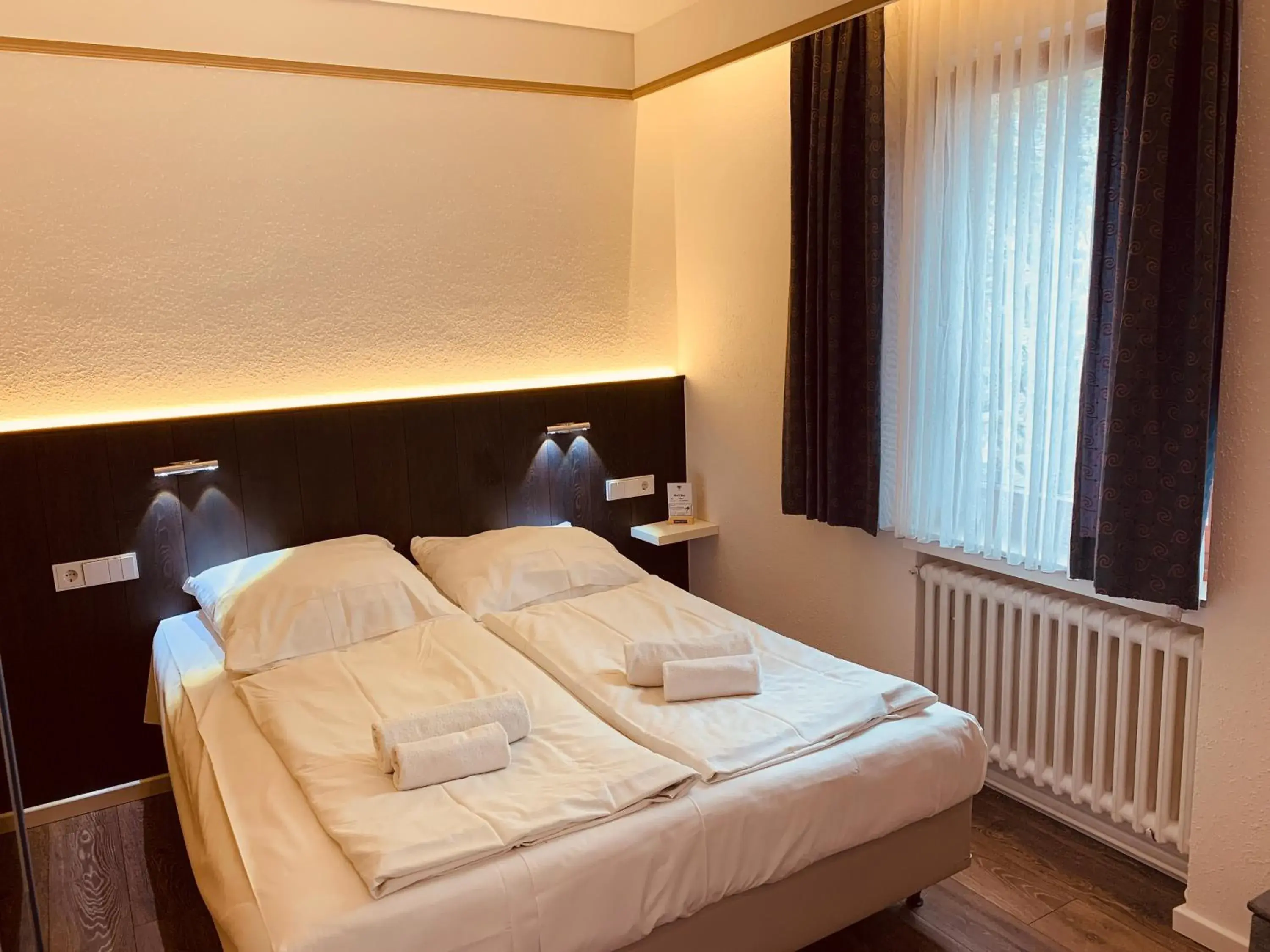 Bedroom, Bed in Hotel Kunibert der Fiese - Superior