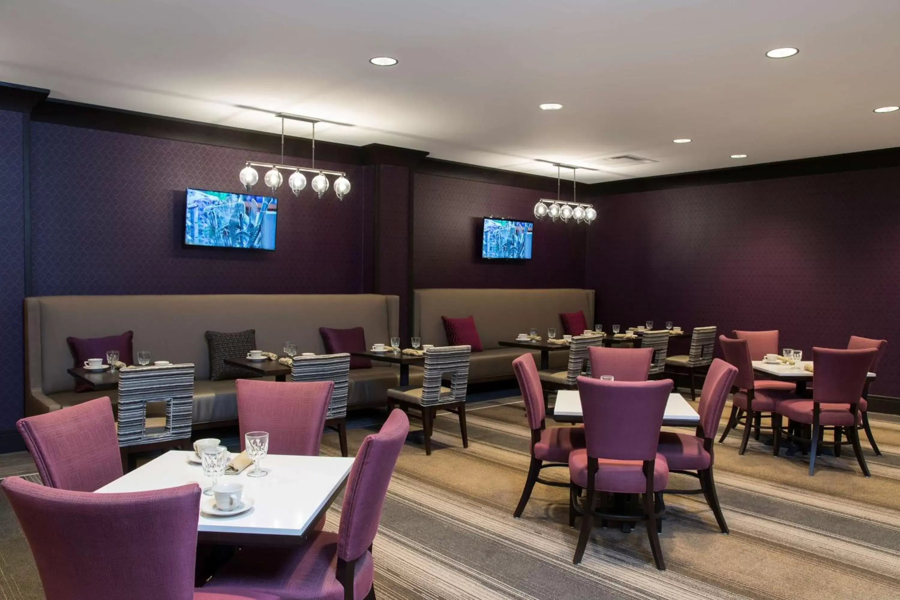 Dining area, Restaurant/Places to Eat in DoubleTree by Hilton Schenectady