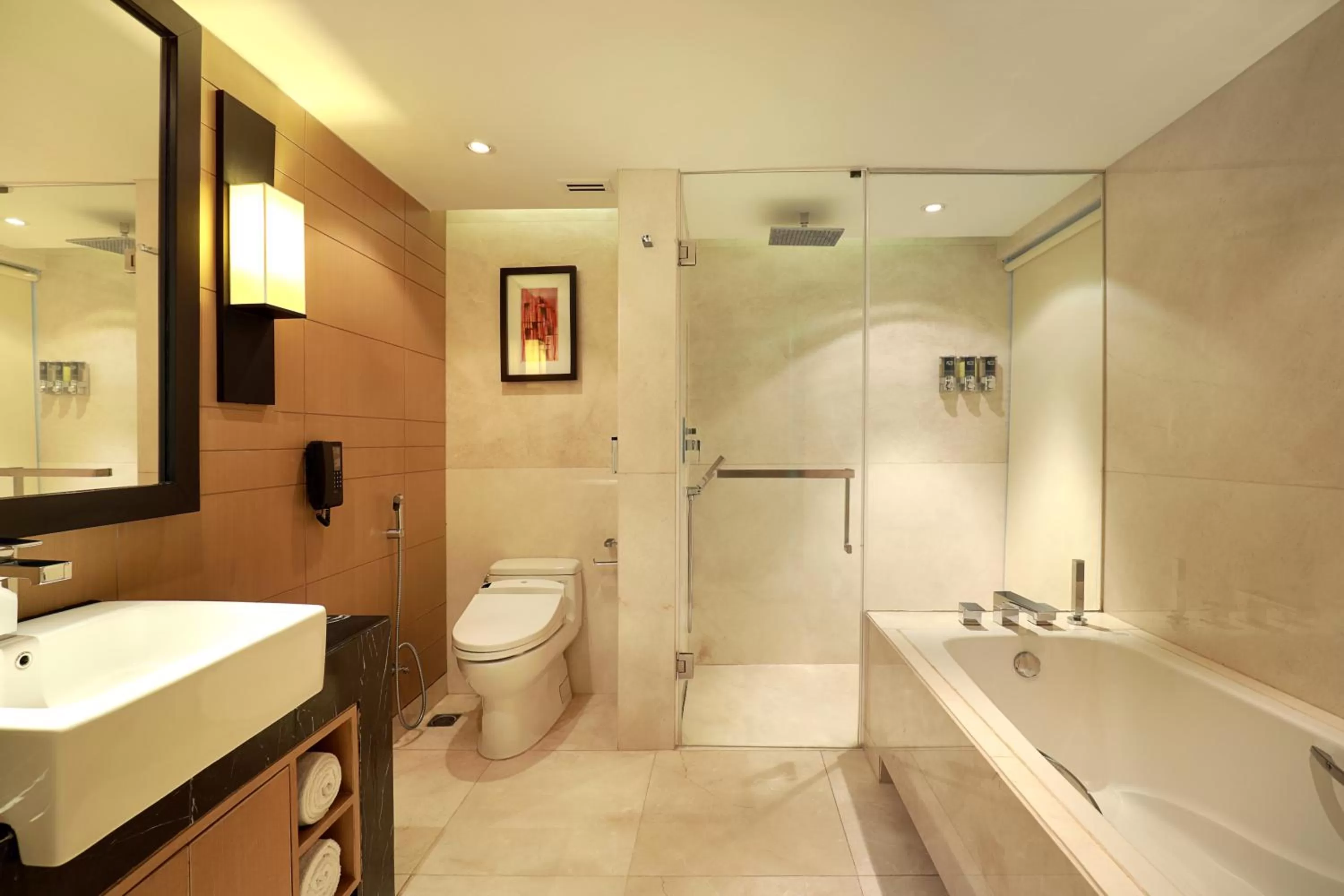 Shower in Crowne Plaza Dhaka Gulshan by IHG