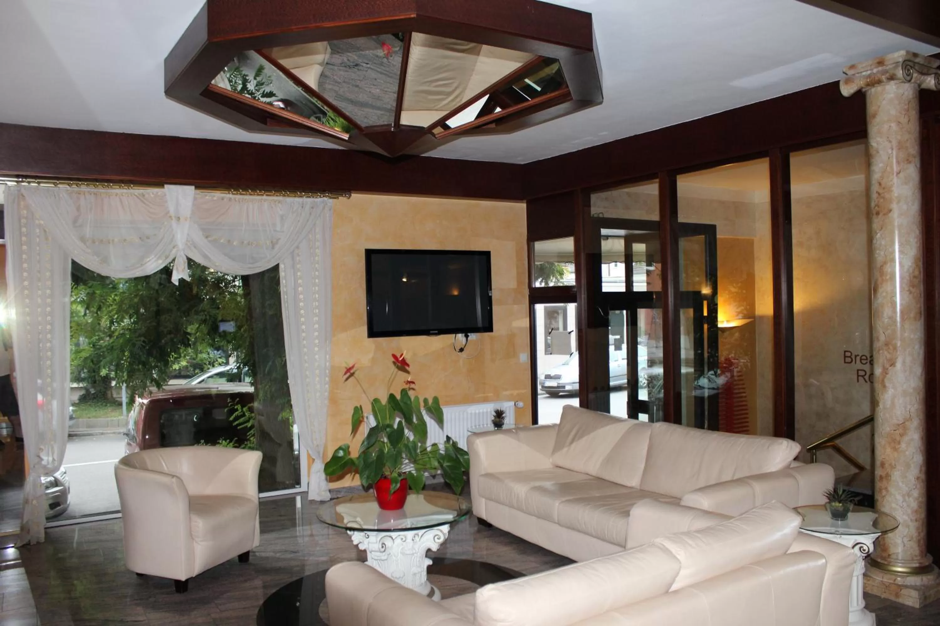 Lobby or reception in Aparthotel Astro - Nichtraucherhotel