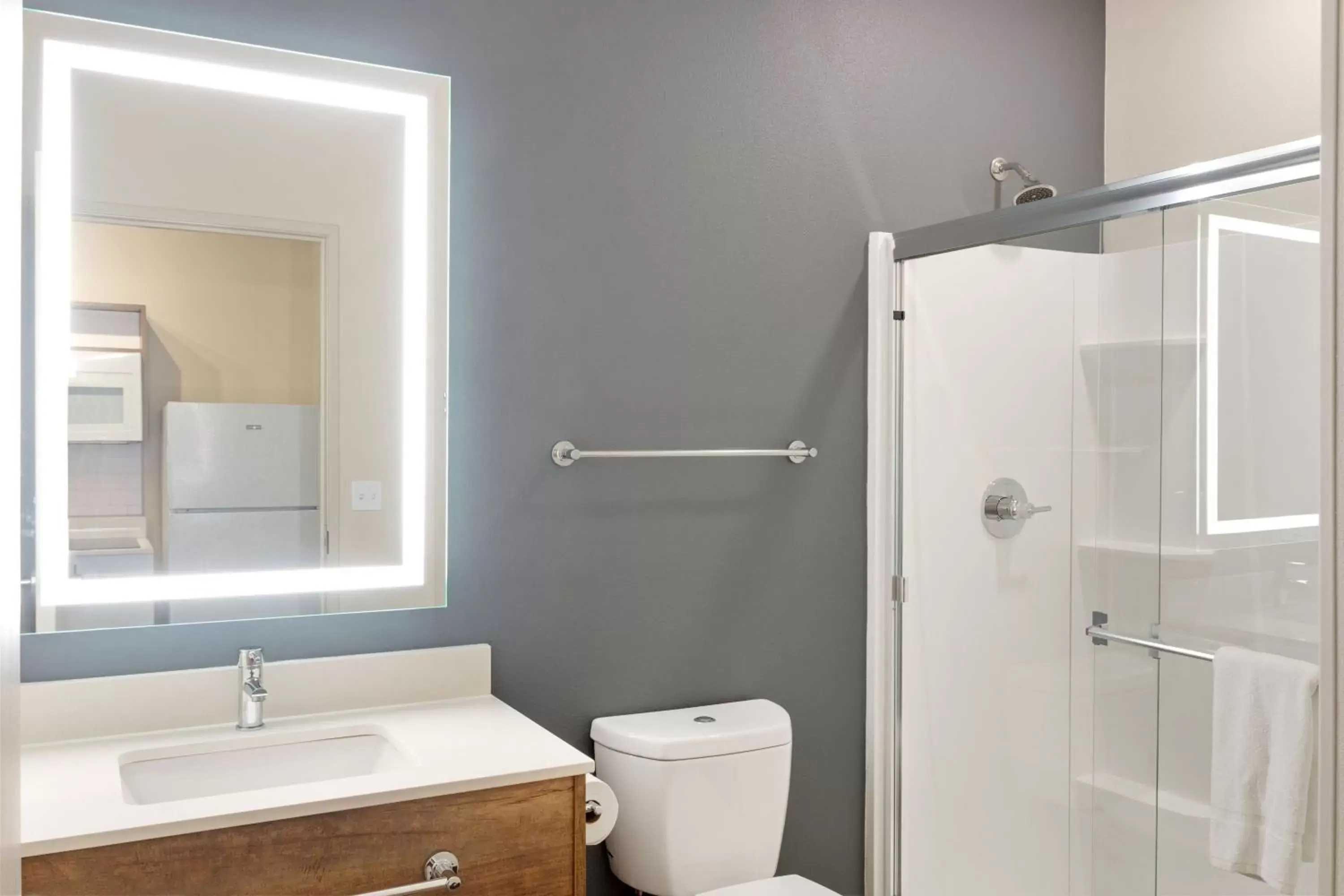 Bathroom in Extended Stay America Premier Suites - Phoenix - Chandler - Downtown