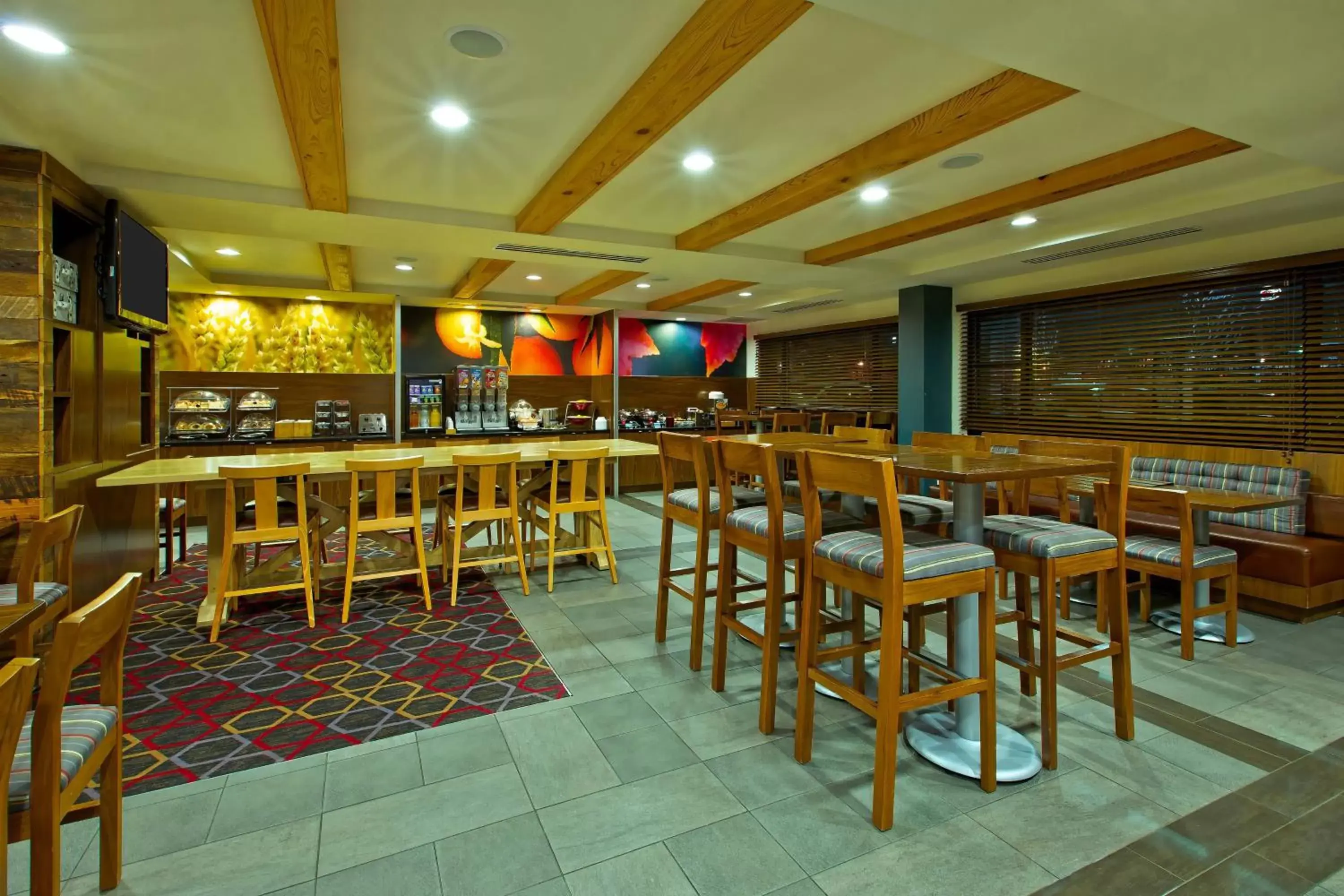 Breakfast, Restaurant/Places to Eat in Fairfield Inn & Suites by Marriott Chattanooga