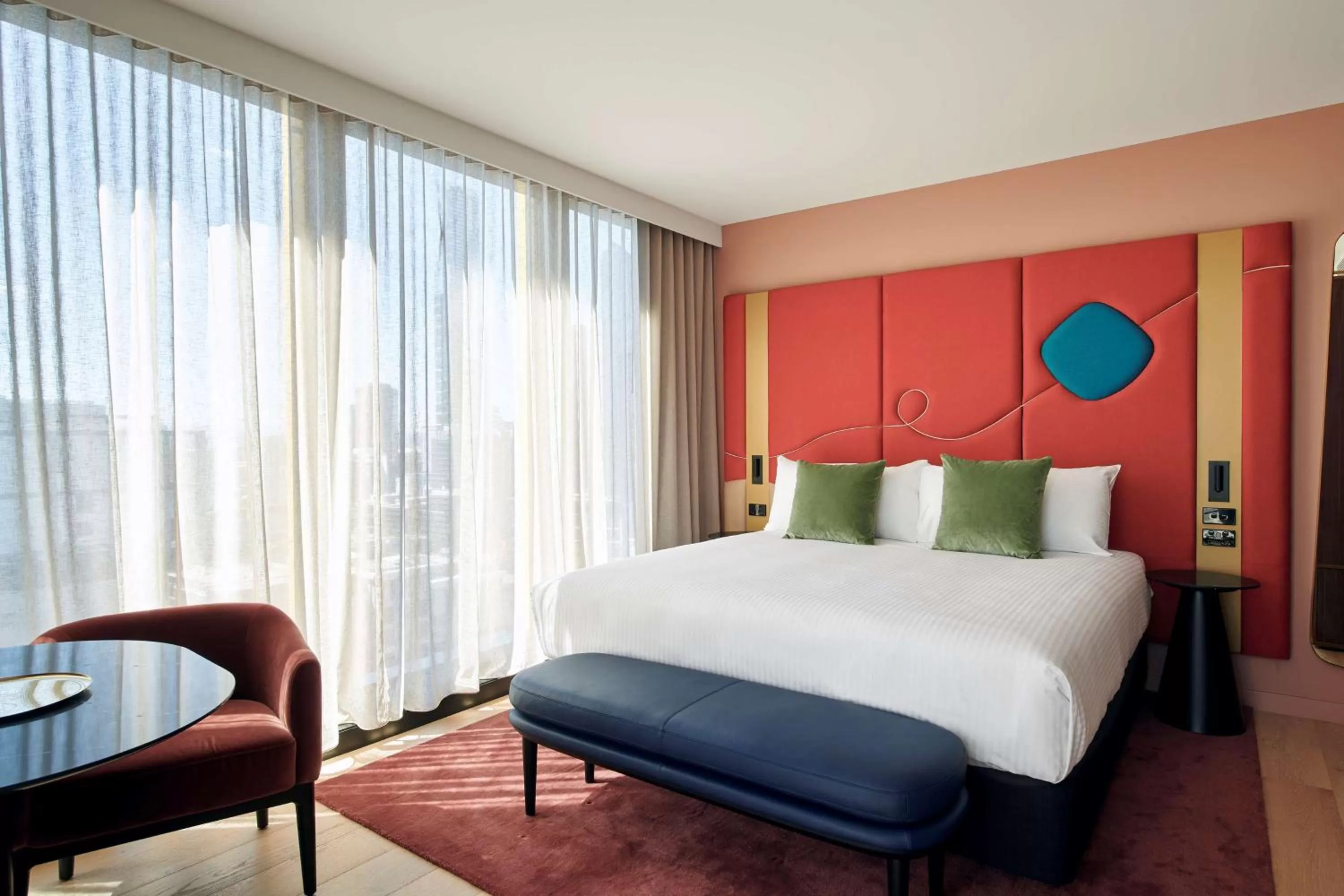 Bedroom, Bed in Quincy Hotel Melbourne