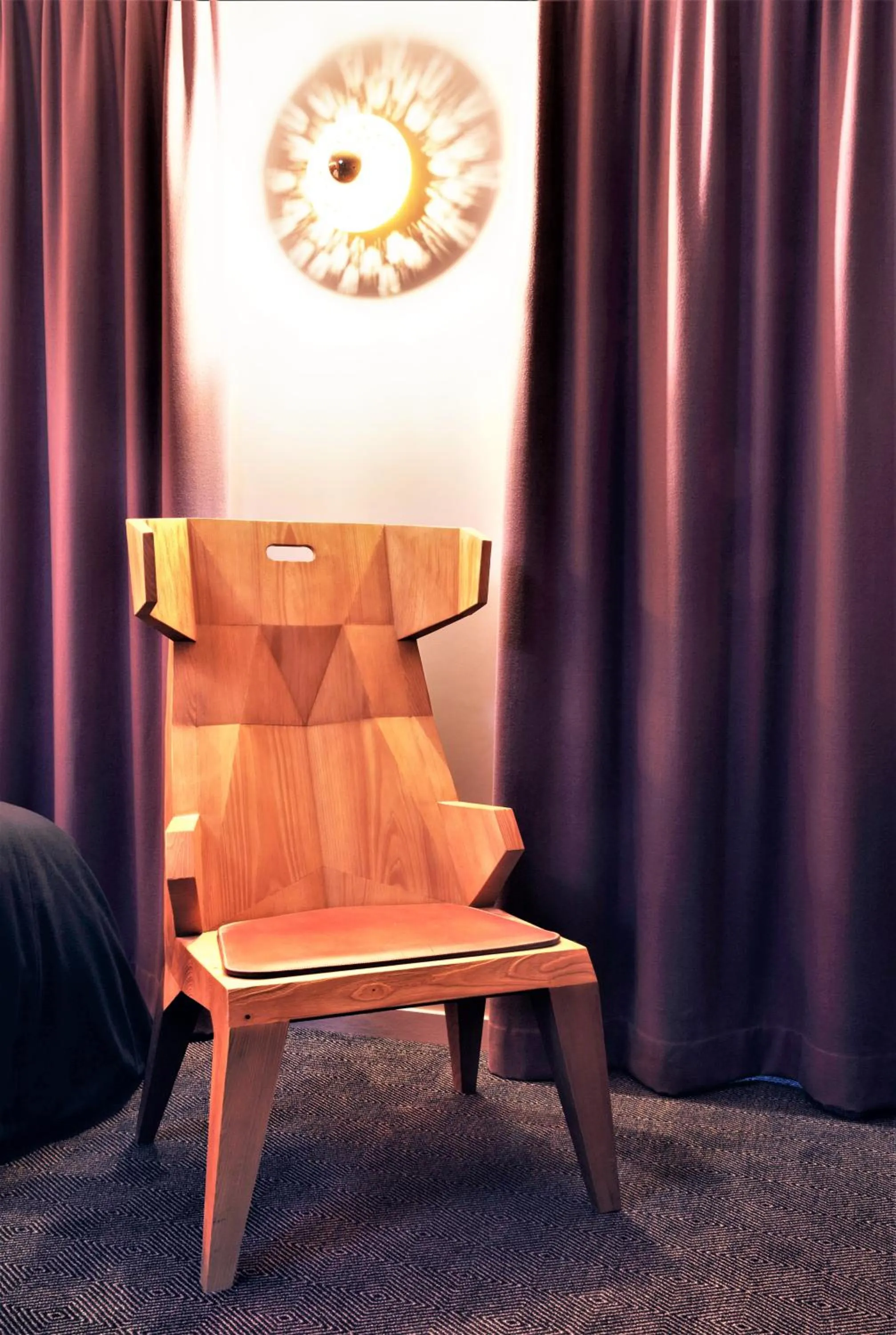 Decorative detail in Hotel Restaurant Au Boeuf Couronné