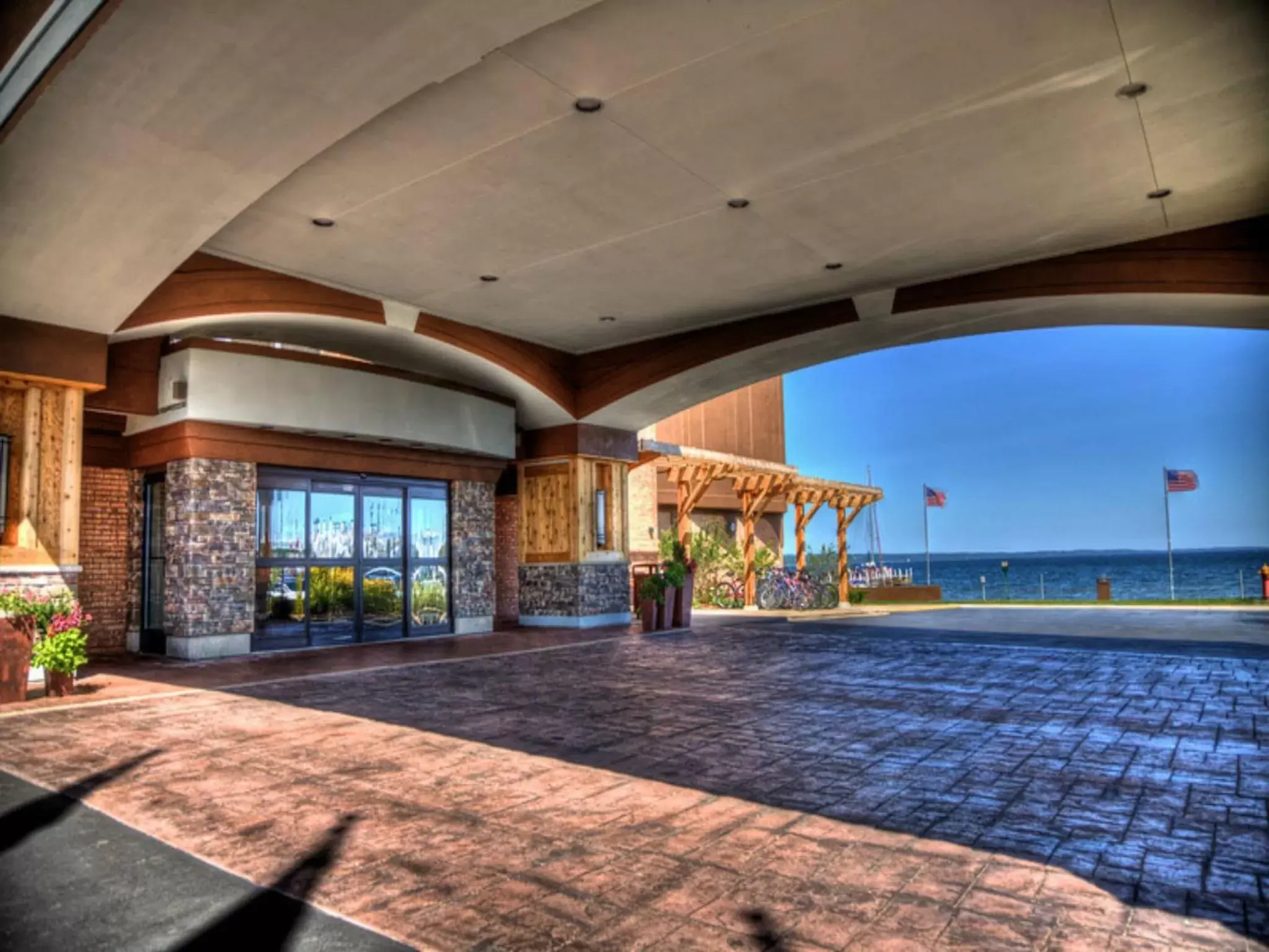 Property building in Delamar Traverse City Property building in Delamar Traverse City