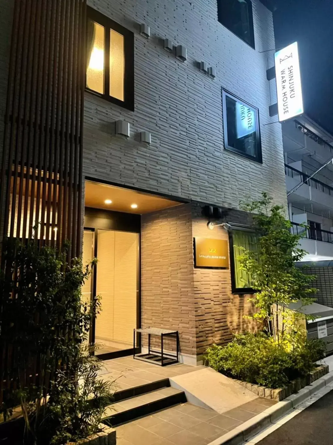 SHINJUKU WARM HOUSE
