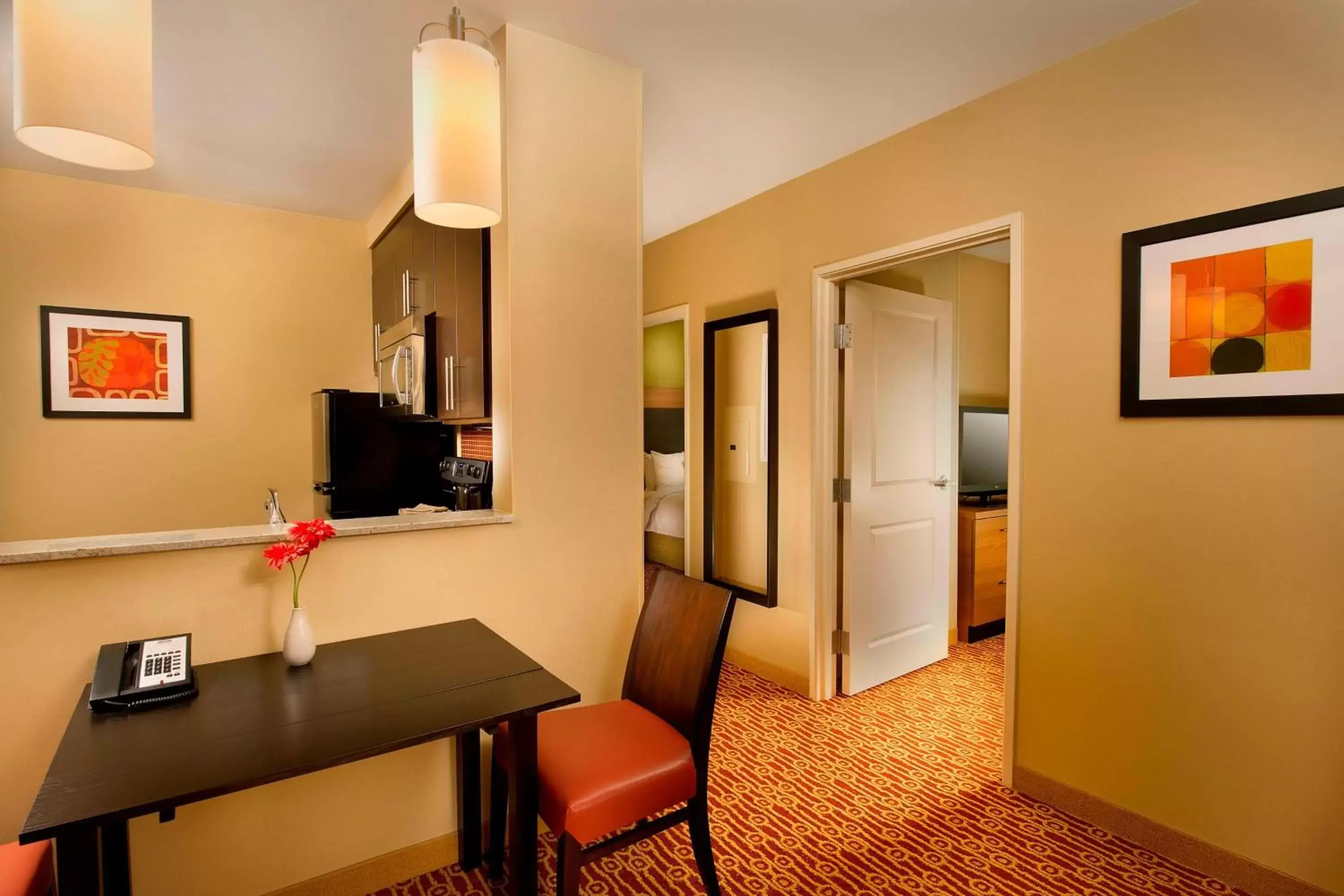 Bedroom, TV/Entertainment Center in TownePlace Suites Bridgeport Clarksburg