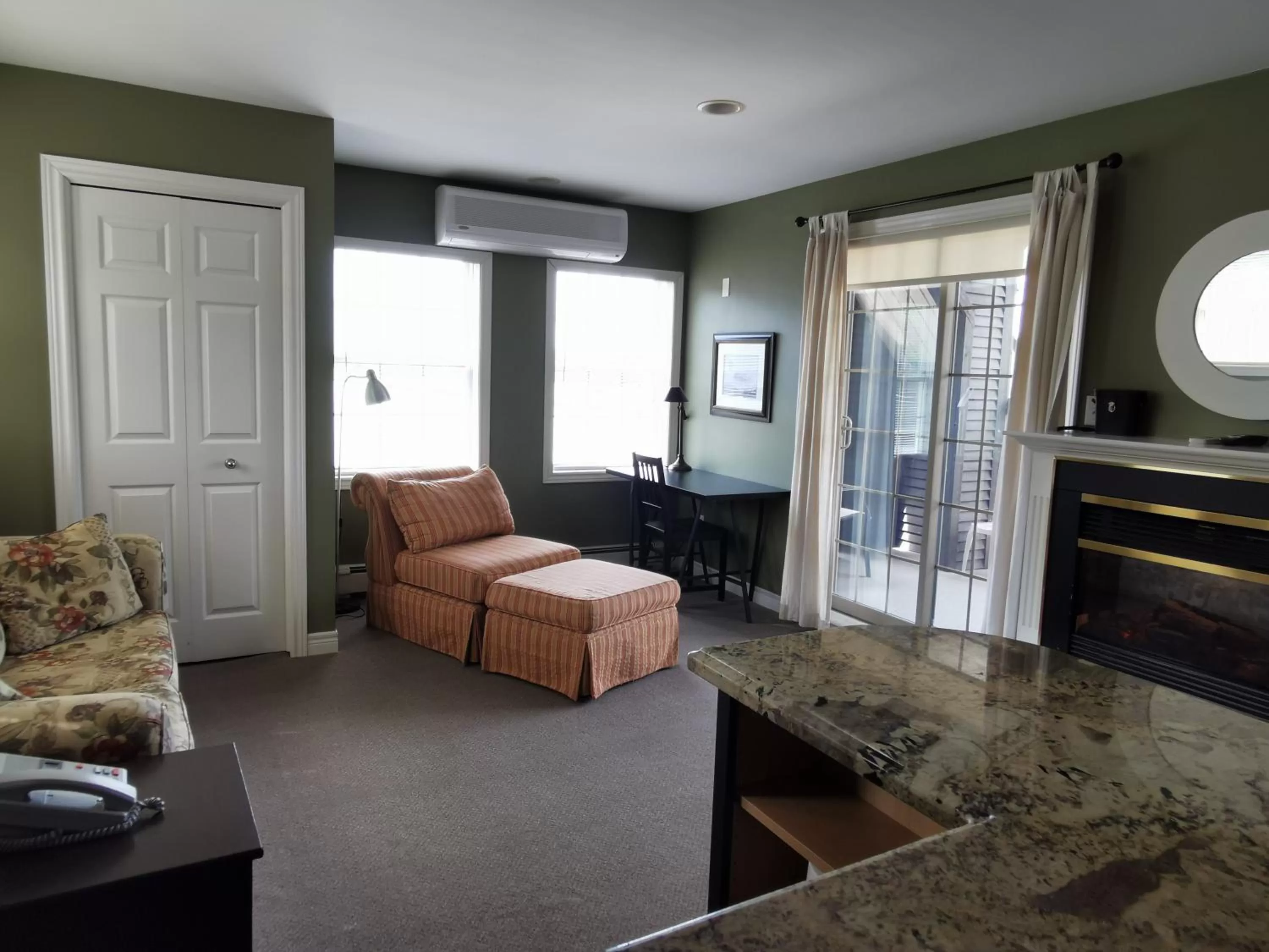 Inn on the Harbour and Telegraph House