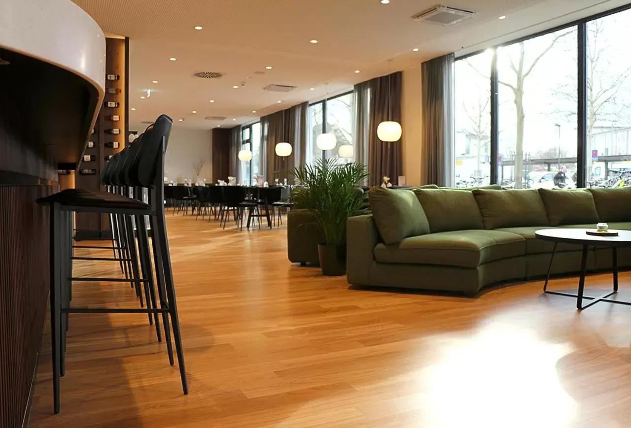 Lounge or bar in GINN City and Lounge Ravensburg