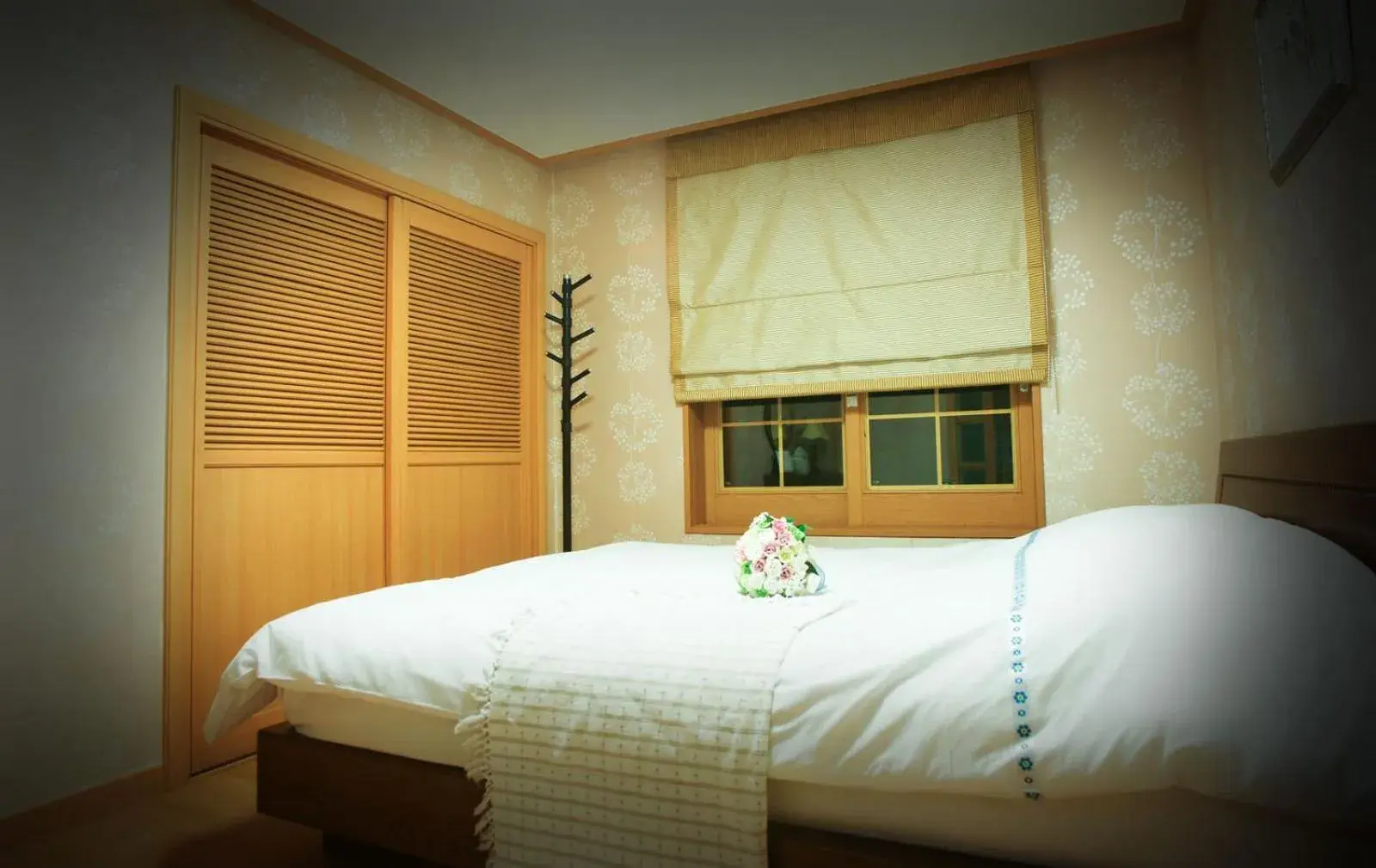 Bed in Four Season Pension