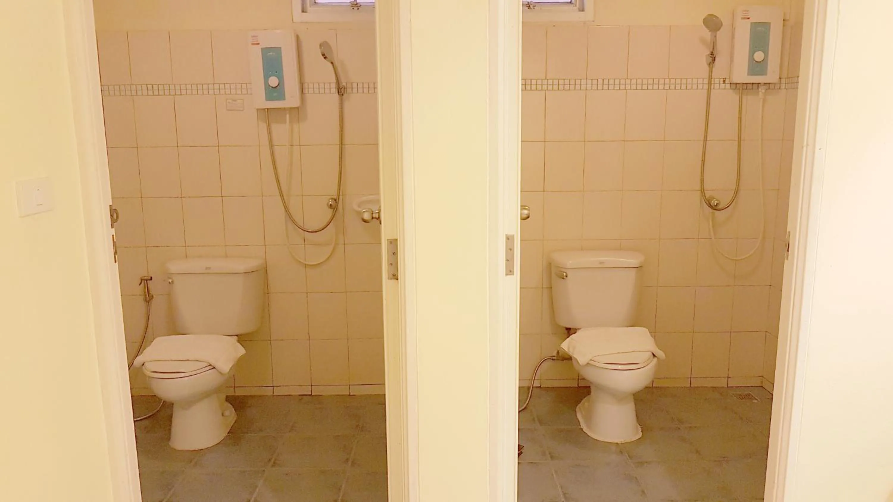 Photo of the whole room in Brookside Valley Resort