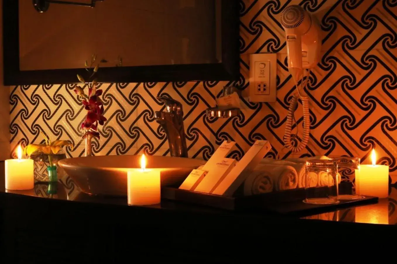 Bathroom, TV/Entertainment Center in Taurus Sarovar Portico