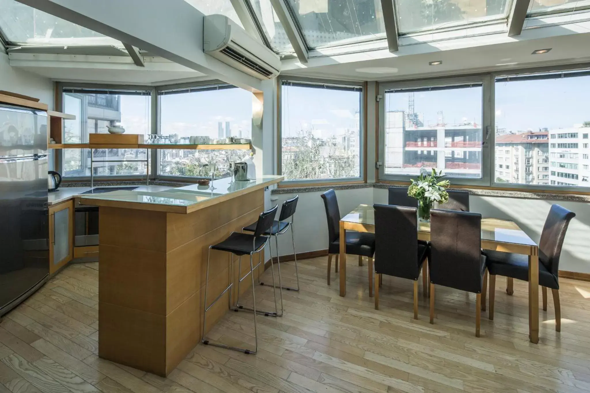 View (from property/room), Restaurant/Places to Eat in Taxim Suites Residences Istanbul