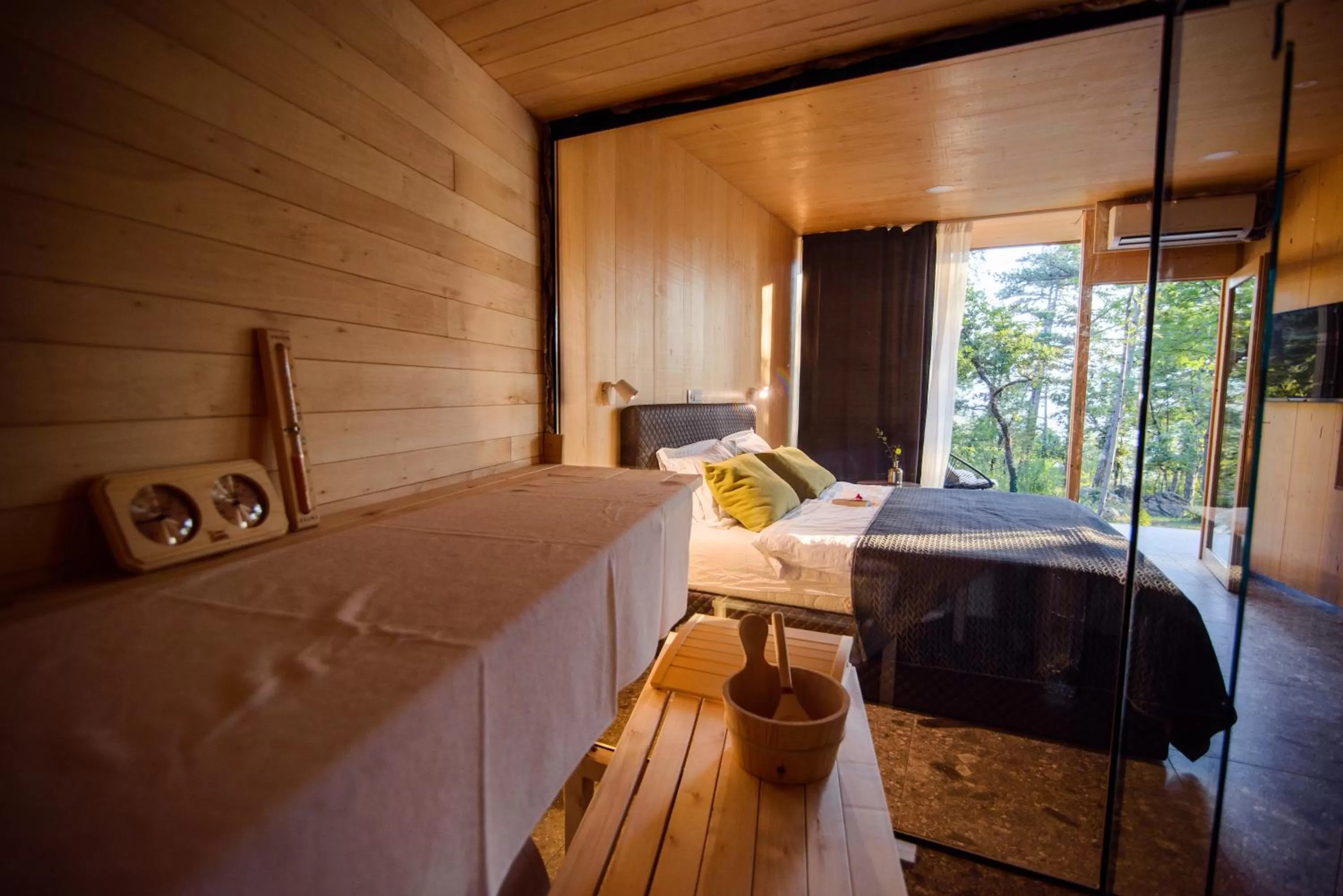 Sauna, Bed in Theodosius Forest Village - Glamping in Vipava valley