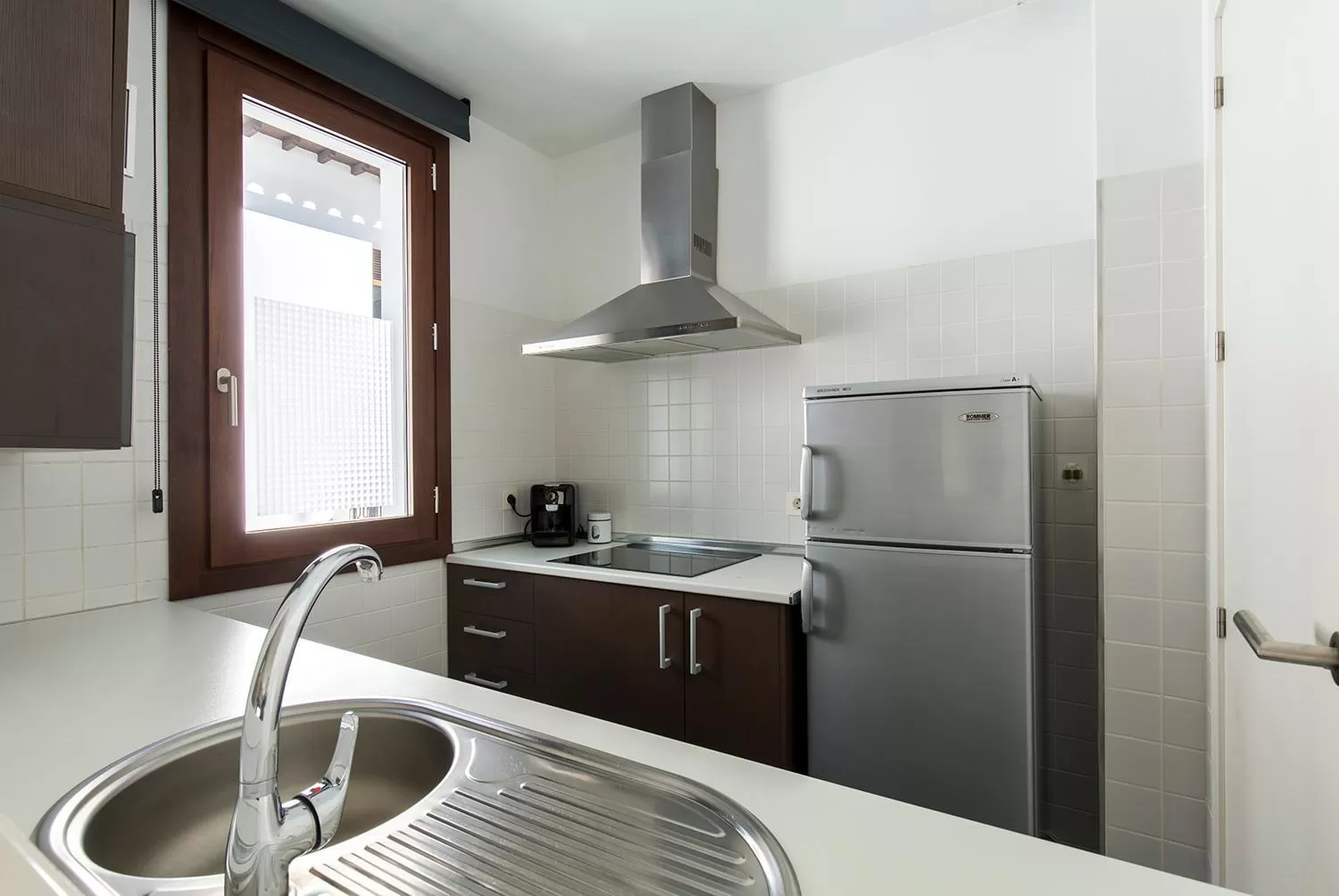 Kitchen or kitchenette in tuGuest Elvira Suites