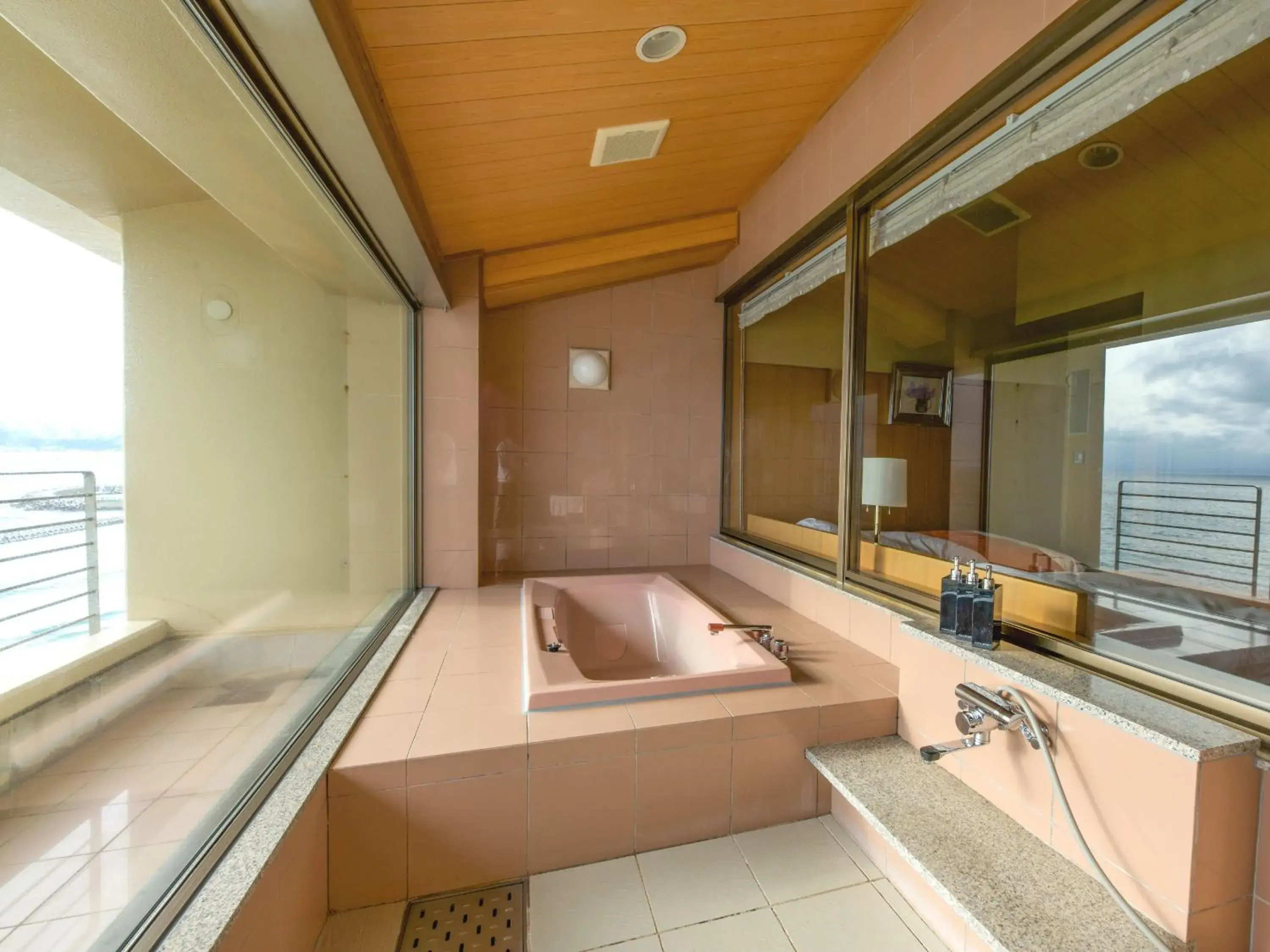 Hot Spring Bath, Kitchen/Kitchenette in Wakamatsu Hot Spring Resort