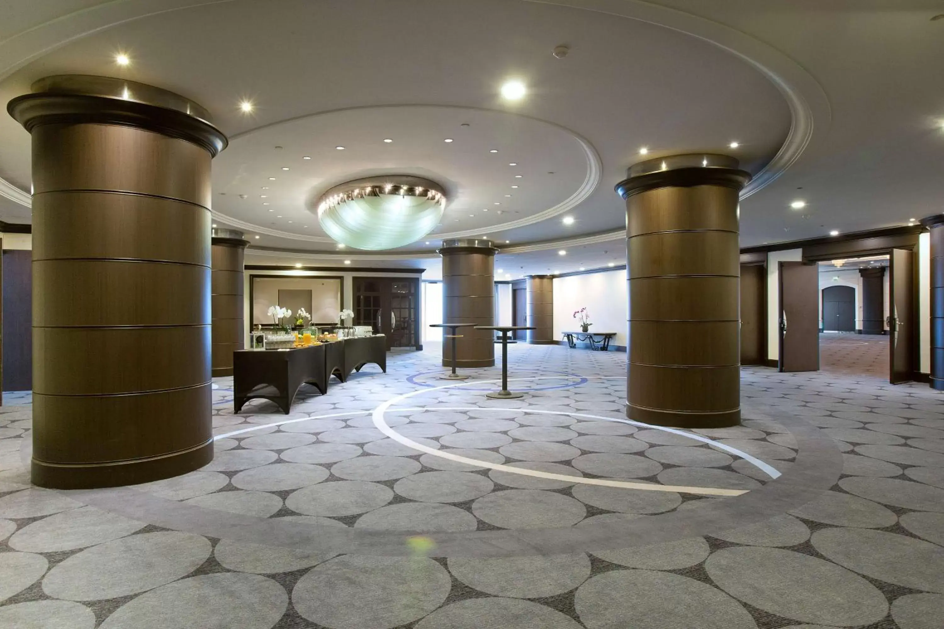 Meeting/conference room, Lobby/Reception in Hilton Paris Charles De Gaulle Airport