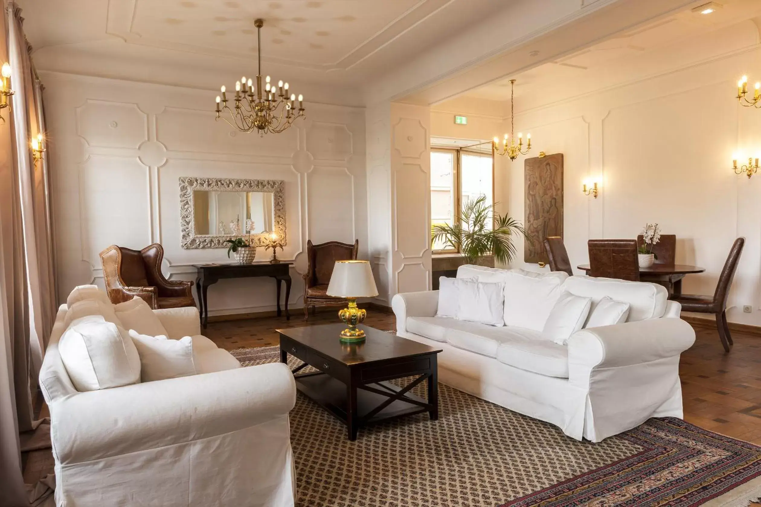 Lobby or reception in BRISTOL Hotel Bad Kissingen Lobby or reception in BRISTOL Hotel Bad Kissingen