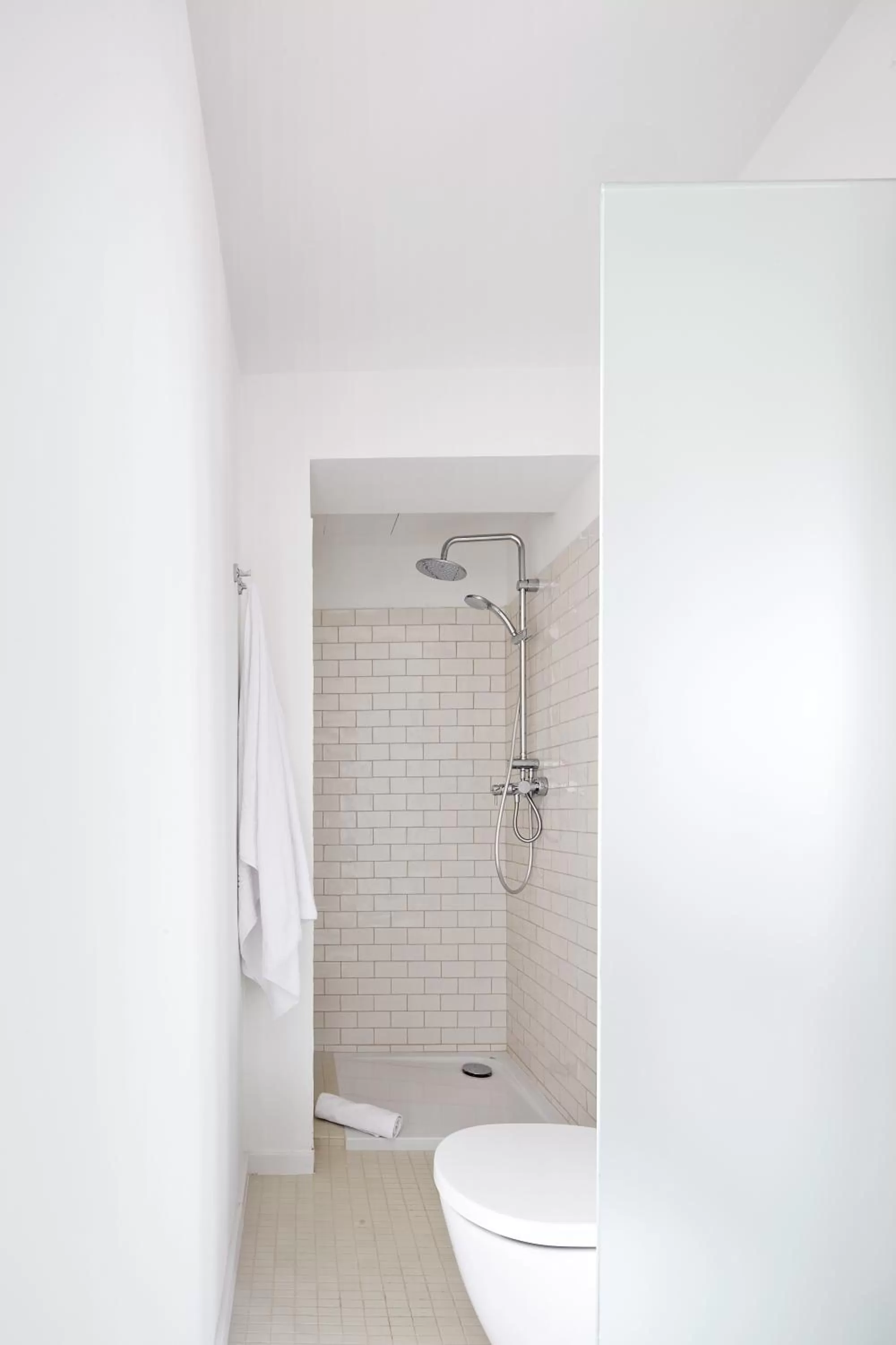 Shower in Hotel Eolo