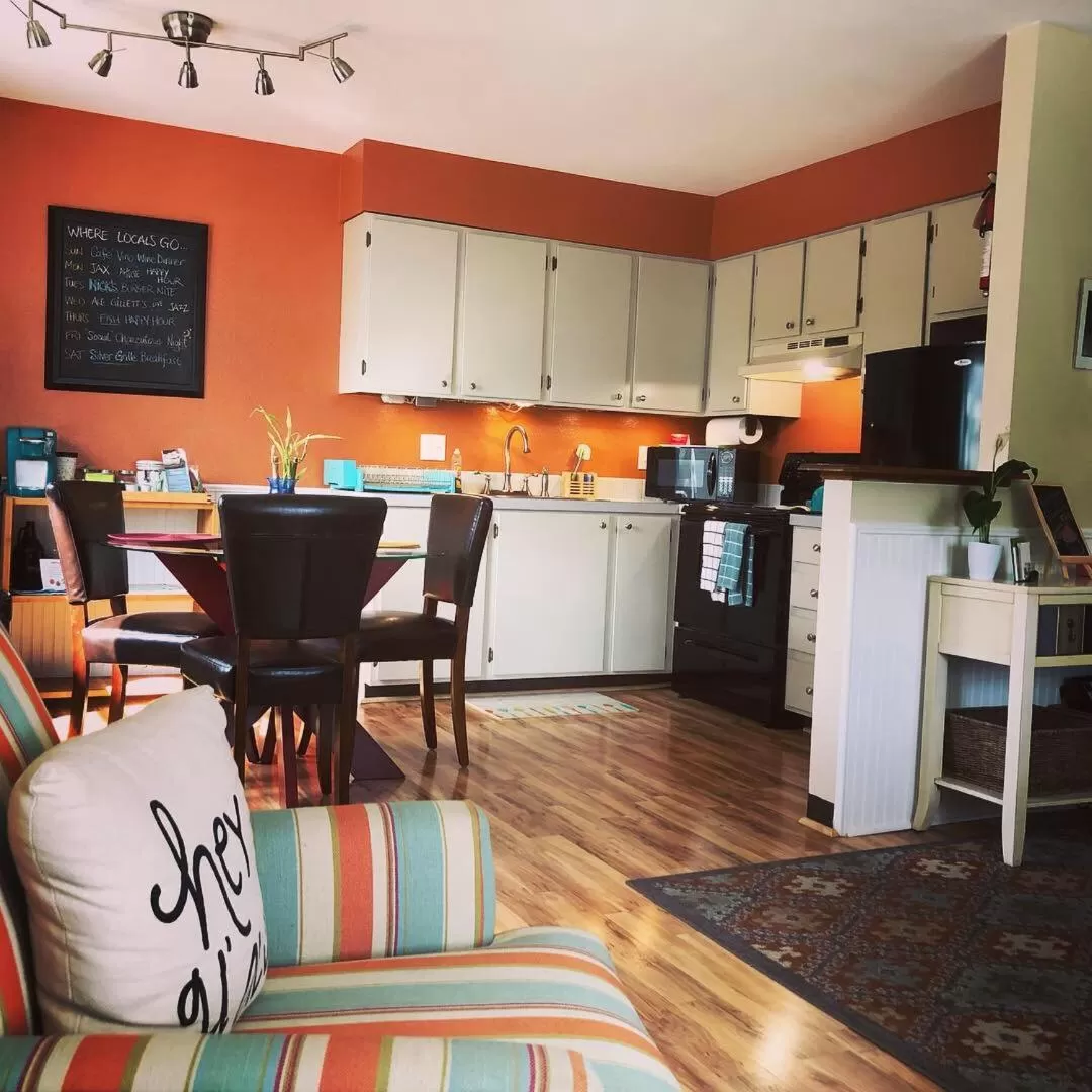 Kitchen or kitchenette, Kitchen/Kitchenette in Remington Flats