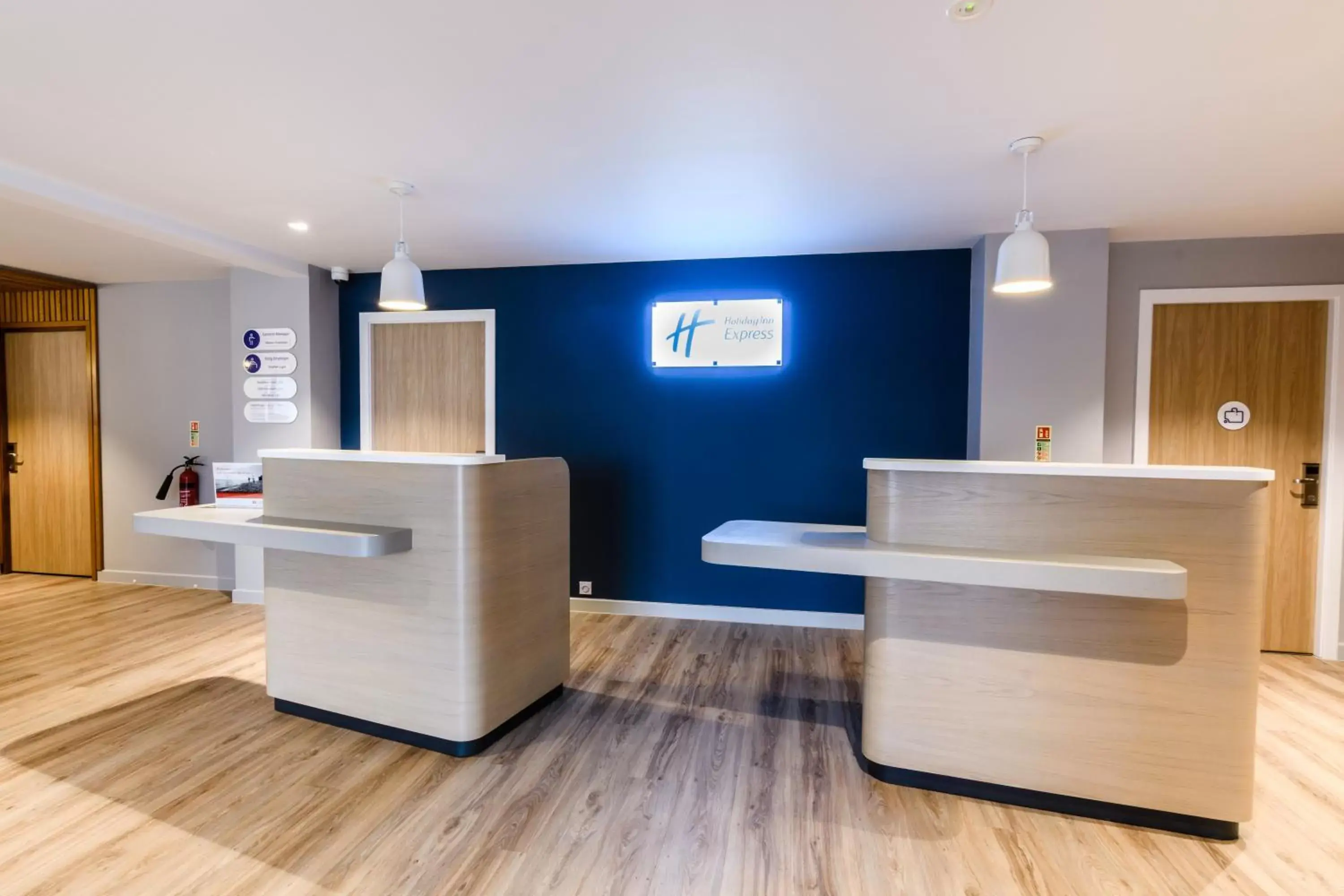 Property building, Seating Area in Holiday Inn Express - Wigan, an IHG Hotel