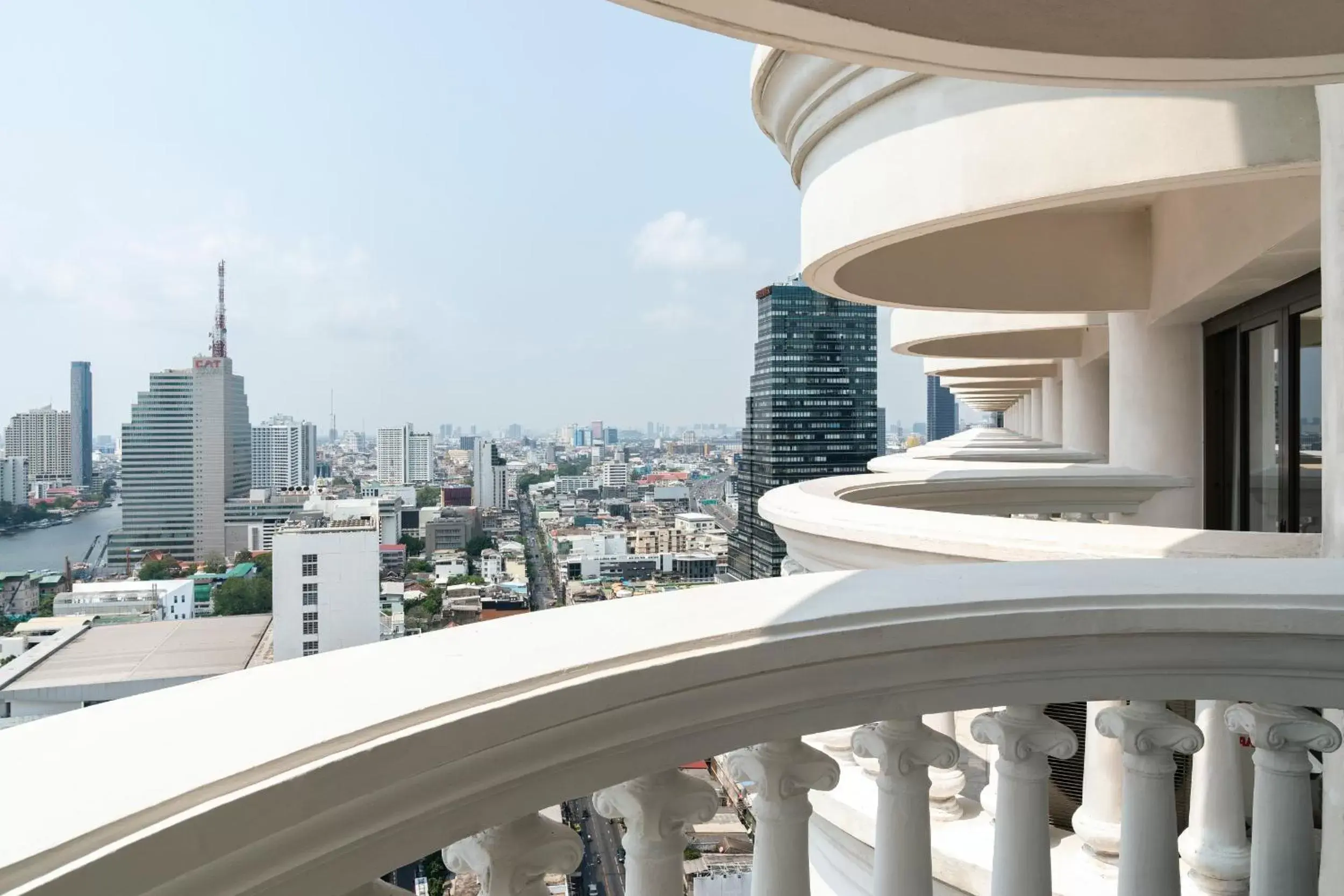 View (from property/room), Balcony/Terrace in lebua at State Tower