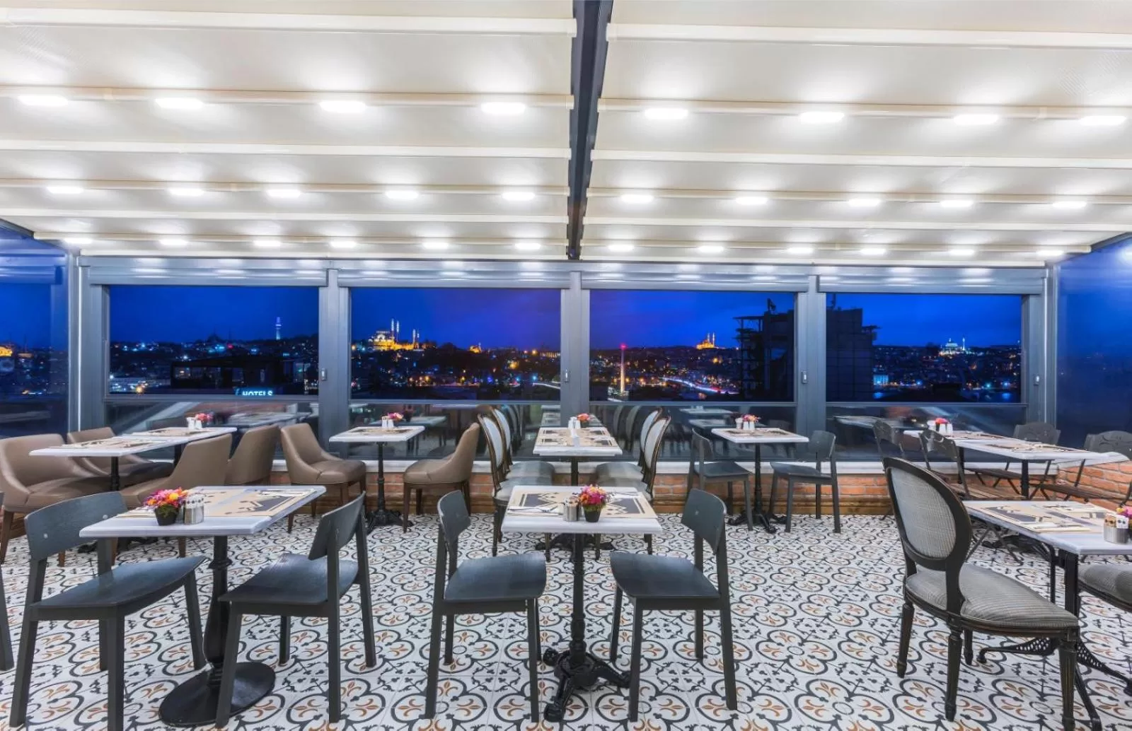 Restaurant/places to eat in Meroddi La Porta