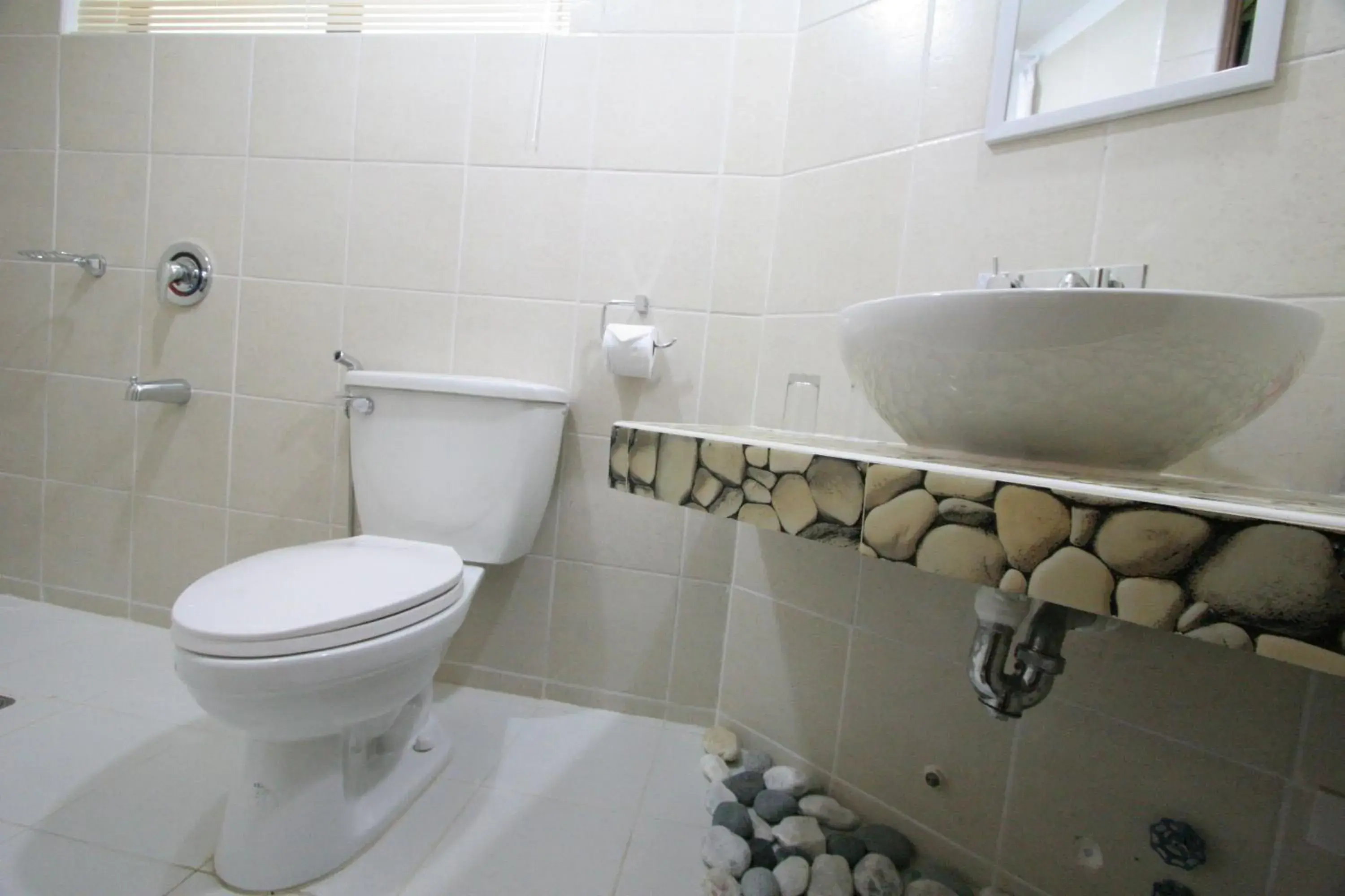 Shower in Coron Hilltop View Resort Shower in Coron Hilltop View Resort
