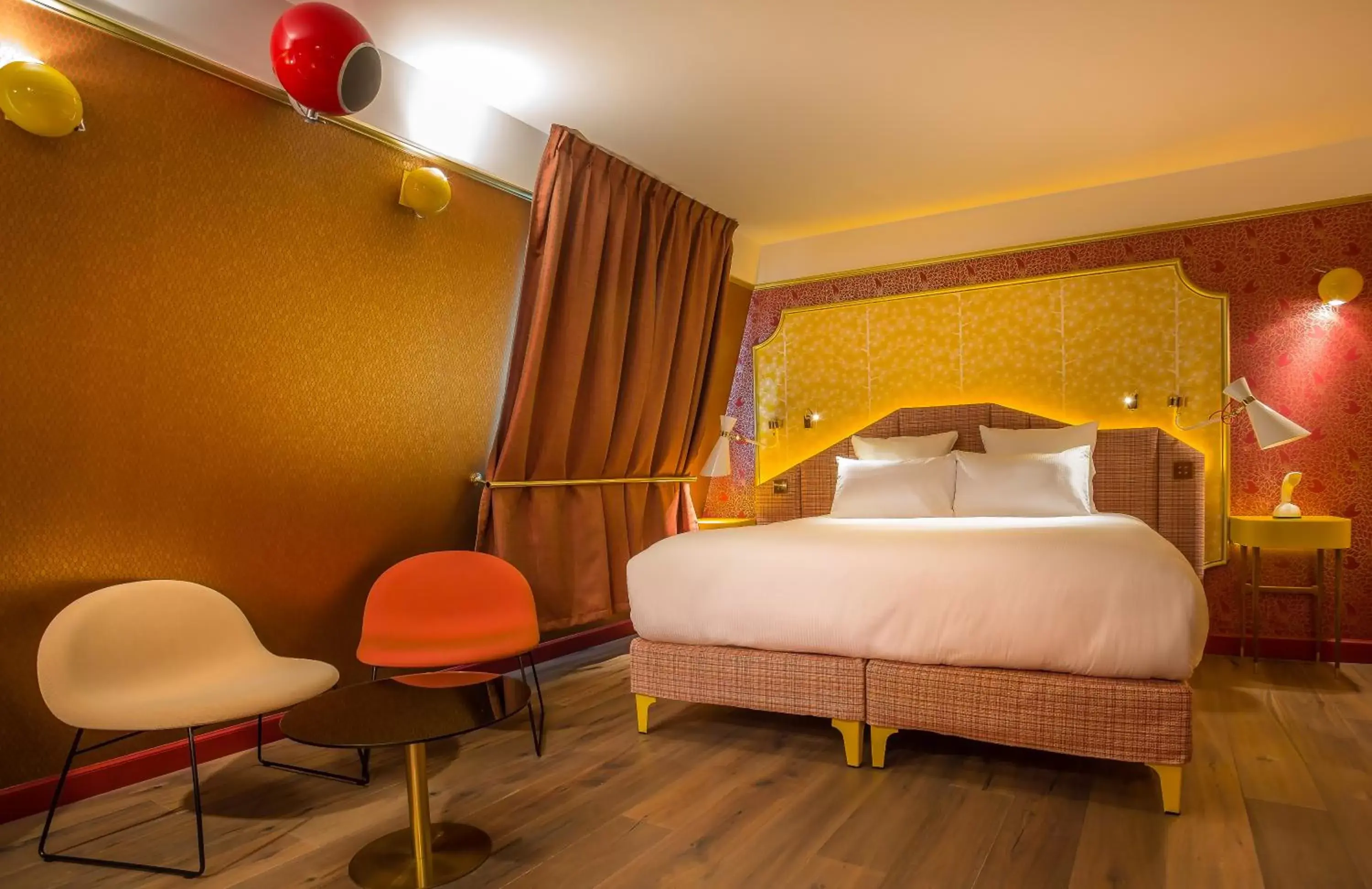 Bedroom, Bed in Idol Hotel