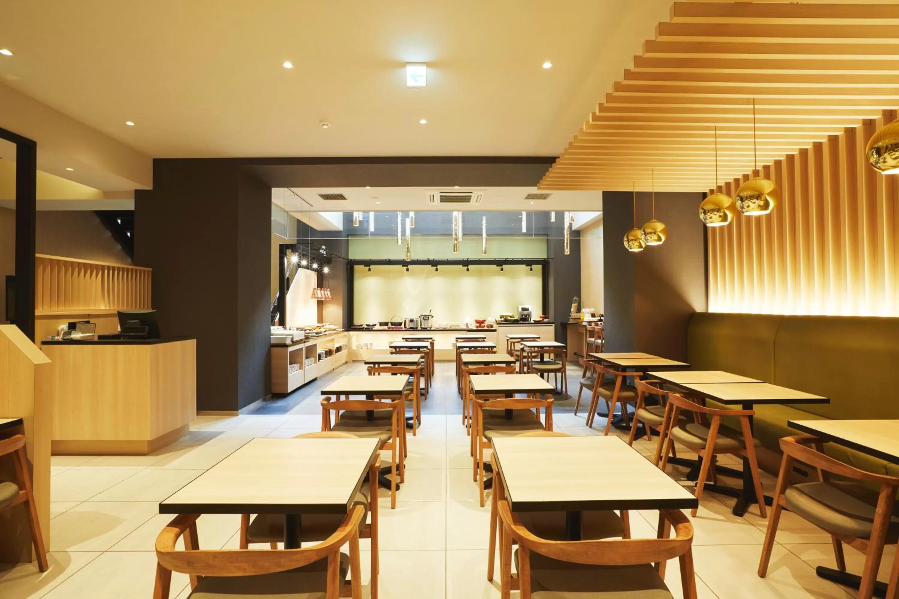 Restaurant/places to eat in hotel MONday Kyoto Karasuma Nijo