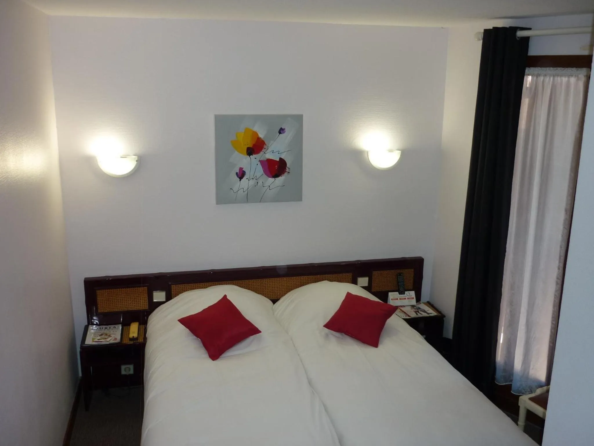 Triple Room in Sure Hotel by Best Western Saintes