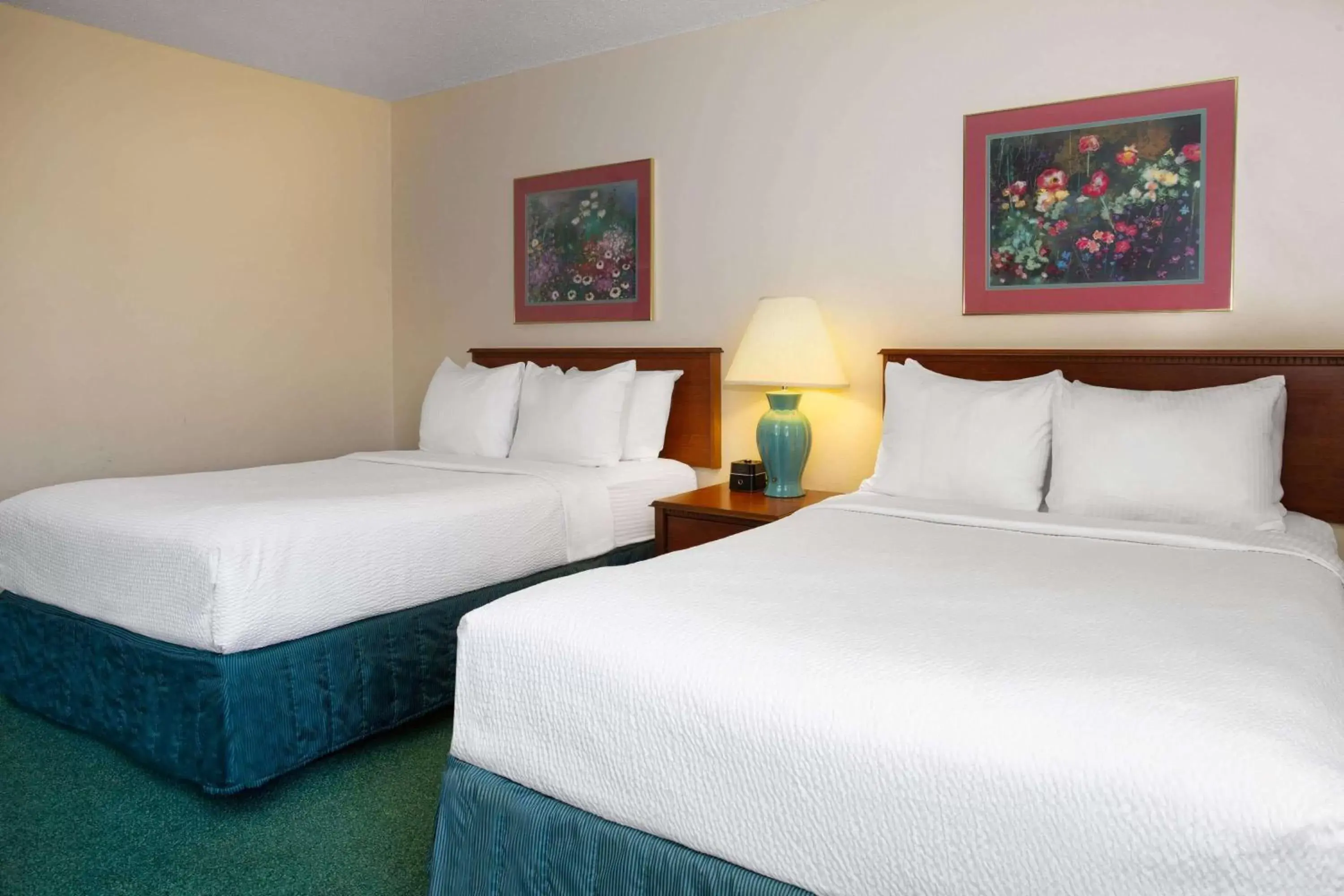 Photo of the whole room, Bed in La Quinta Inn by Wyndham Wausau