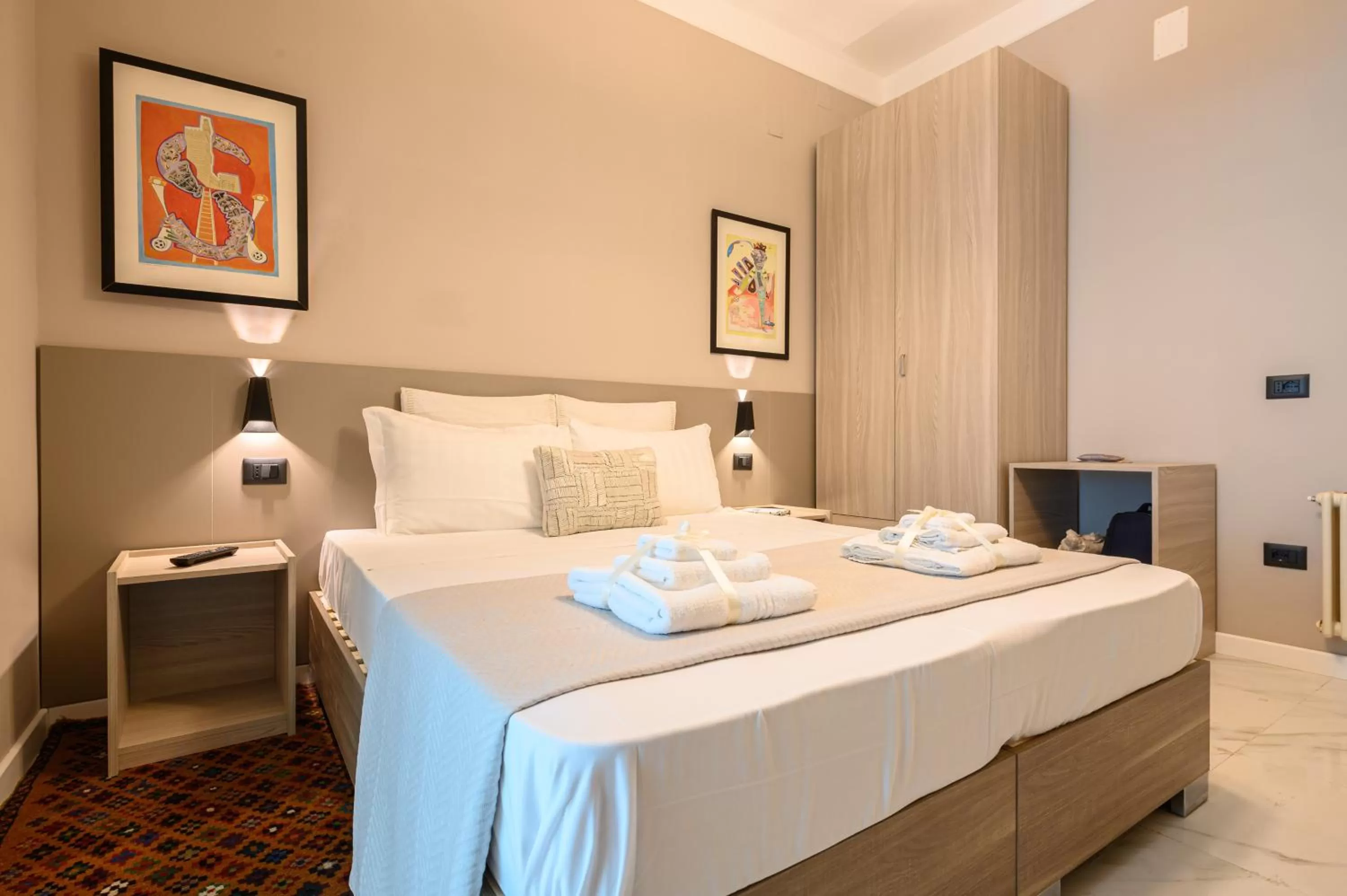 Bed in Dream House Pompei