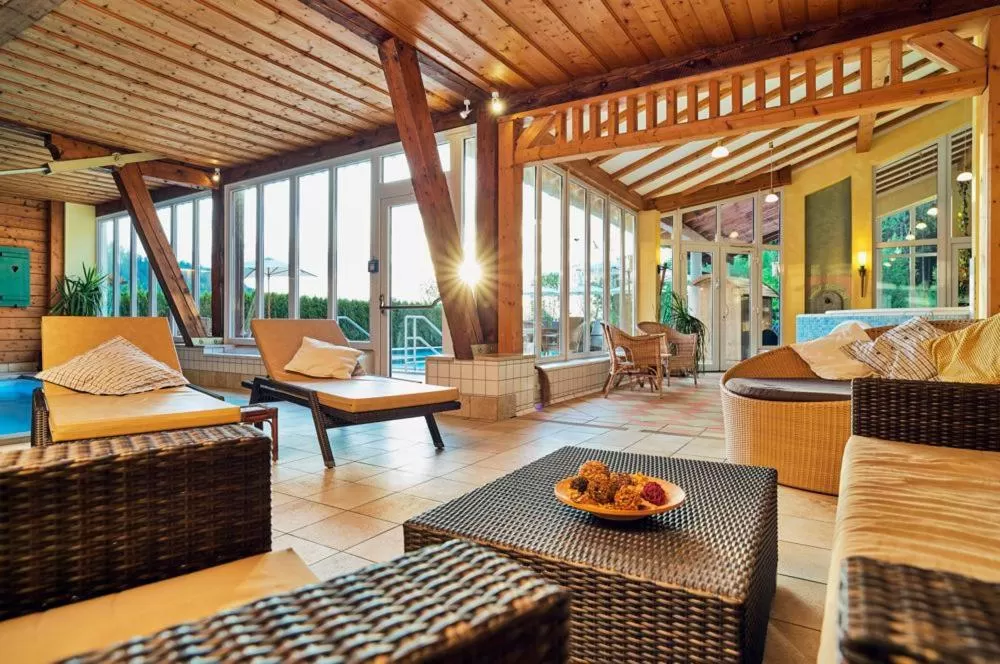 Swimming pool in Wellness- und Vitalhotel Böhmhof