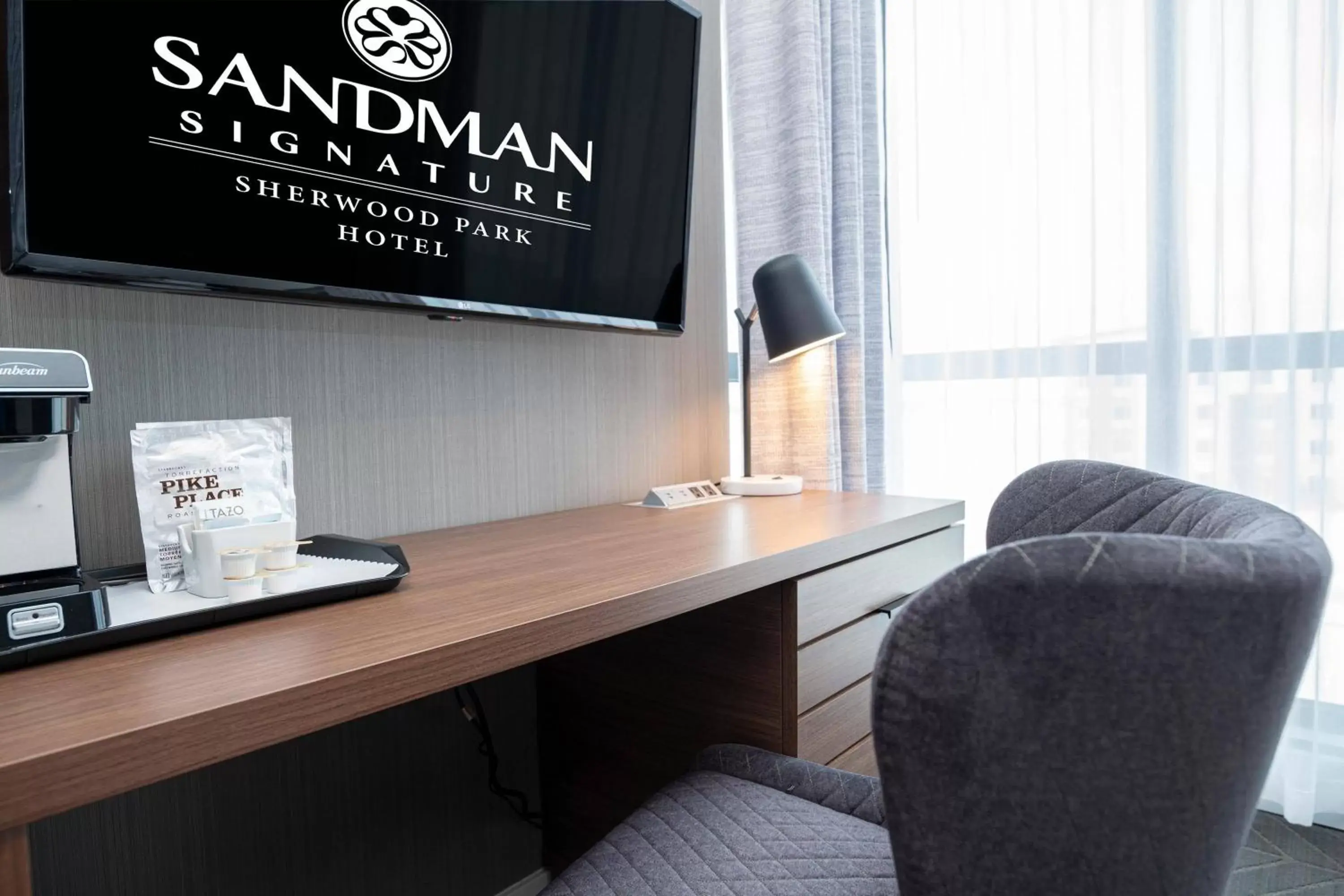 Photo of the whole room in Sandman Signature Sherwood Park Hotel