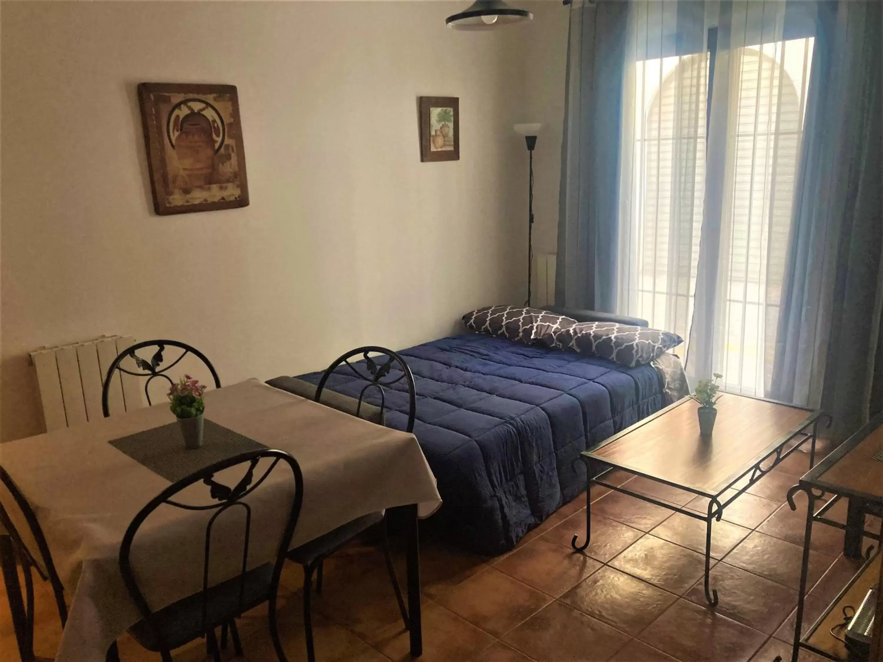 Living room, Bed in APARTAMENTOS CASERIA DE COMARES