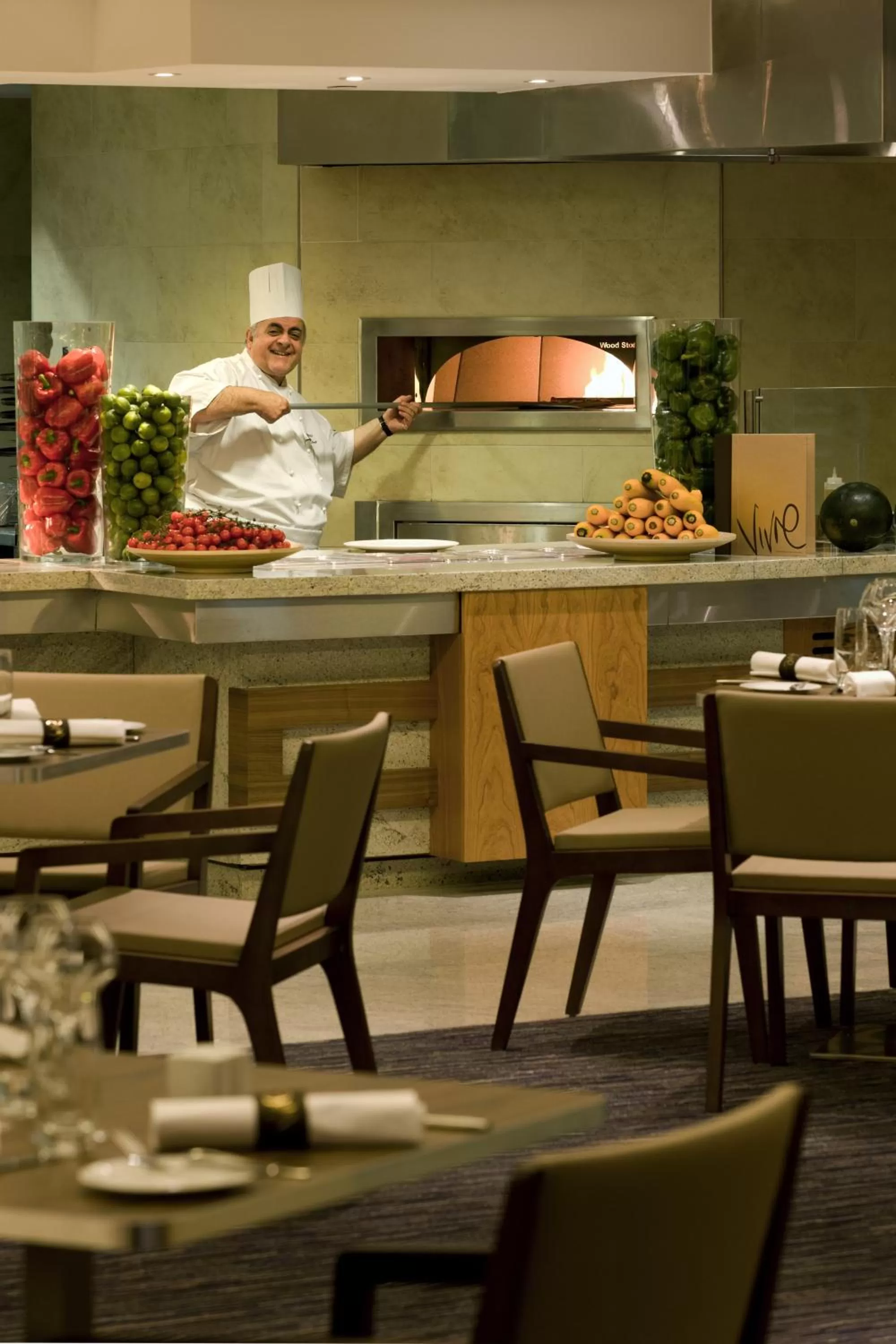 Restaurant/places to eat in Sofitel London Heathrow