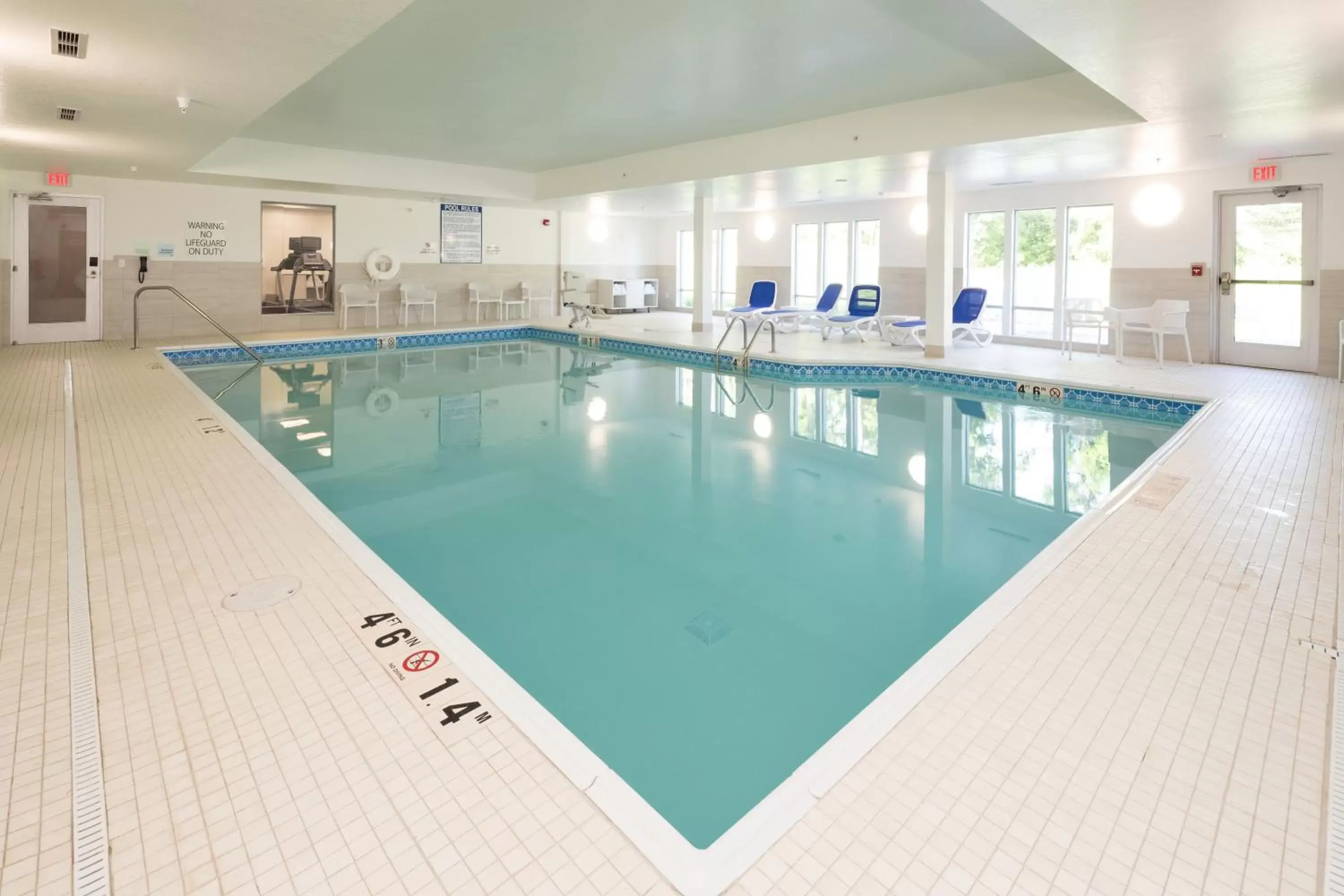 , Swimming Pool in Holiday Inn Express & Suites - Michigan City, an IHG Hotel