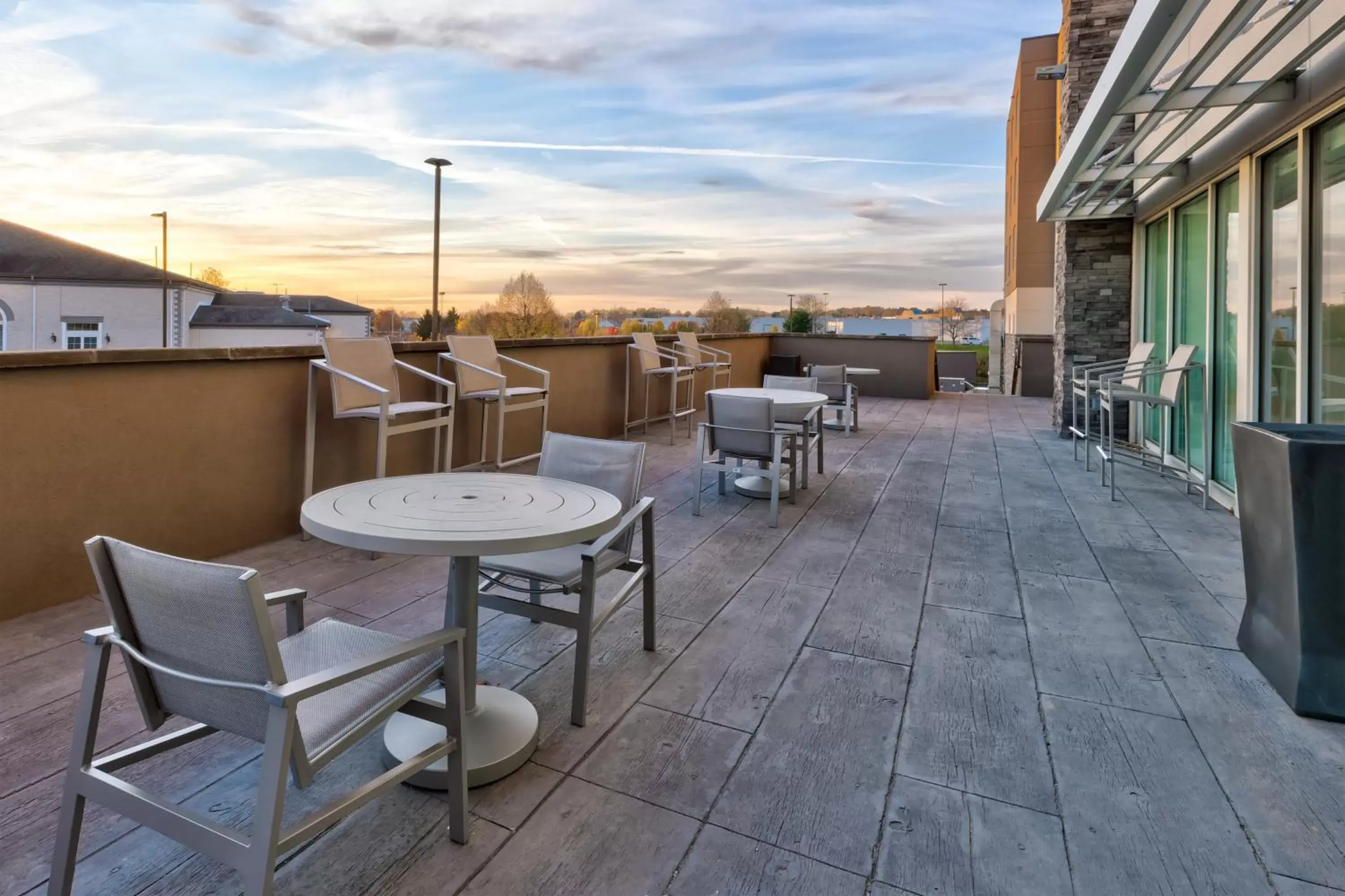 Patio, Restaurant/Places to Eat in Holiday Inn Express & Suites - Wooster, an IHG Hotel