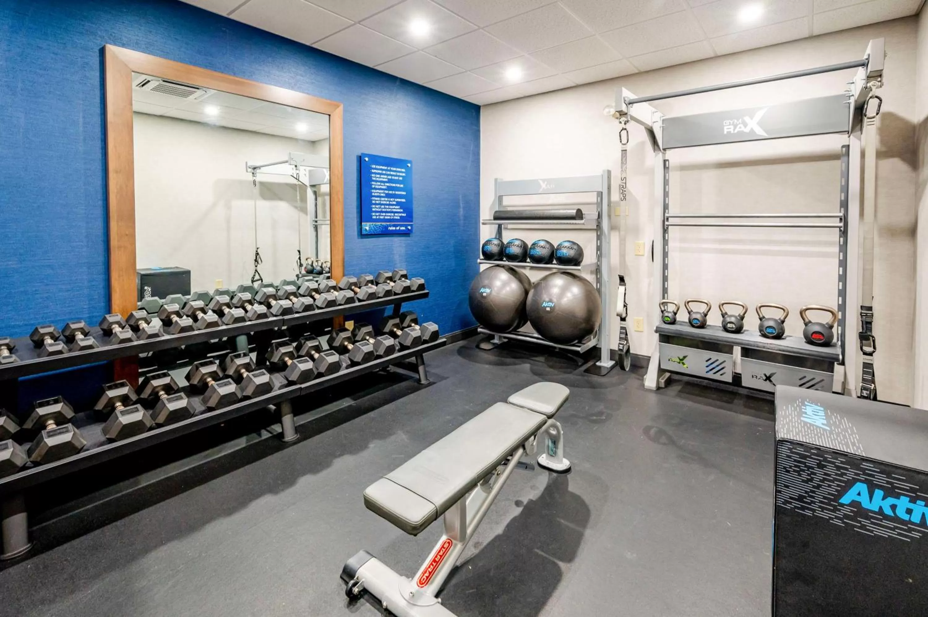 Fitness centre/facilities in Hampton Inn Wilmington-Medical Park